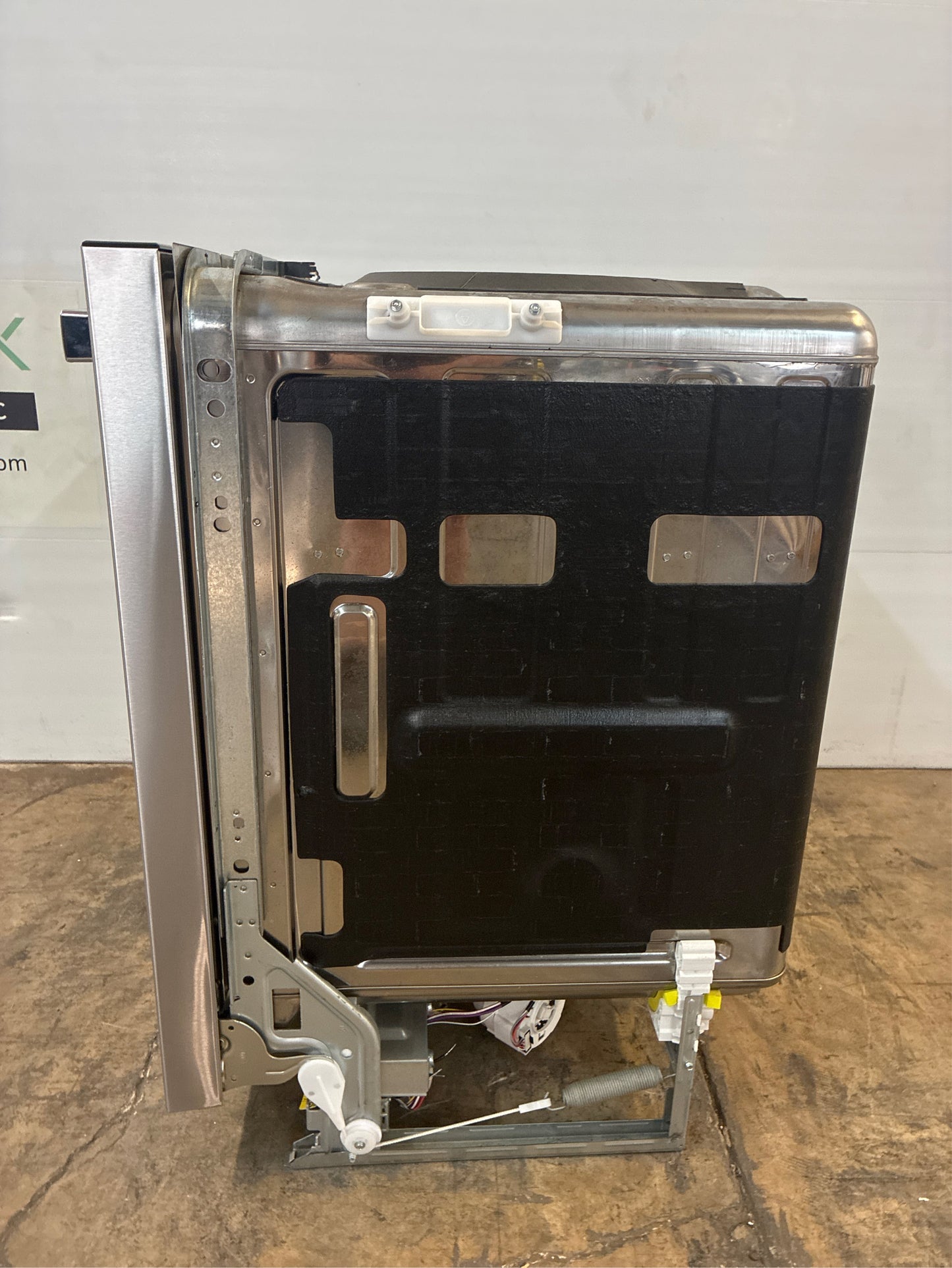 GE 24" Top Control Dishwasher, 47-dBA Quiet
