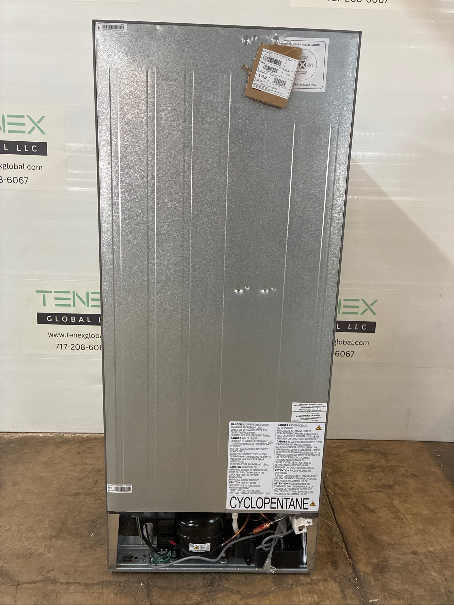 17.6 cu ft Top Freezer Refrigerator Brushed Steel