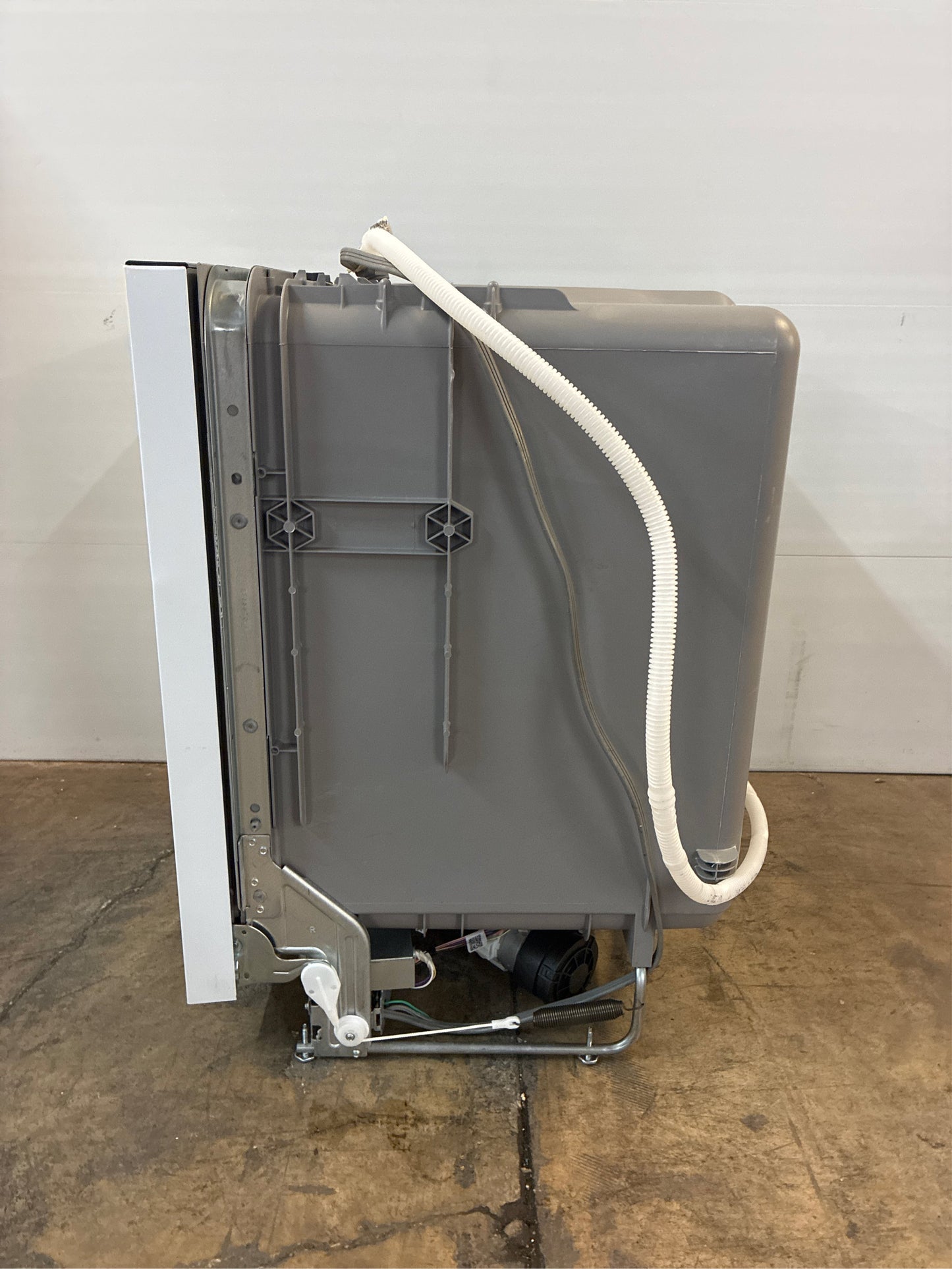 GE 24" Top Control Dishwasher, White, 52 dB