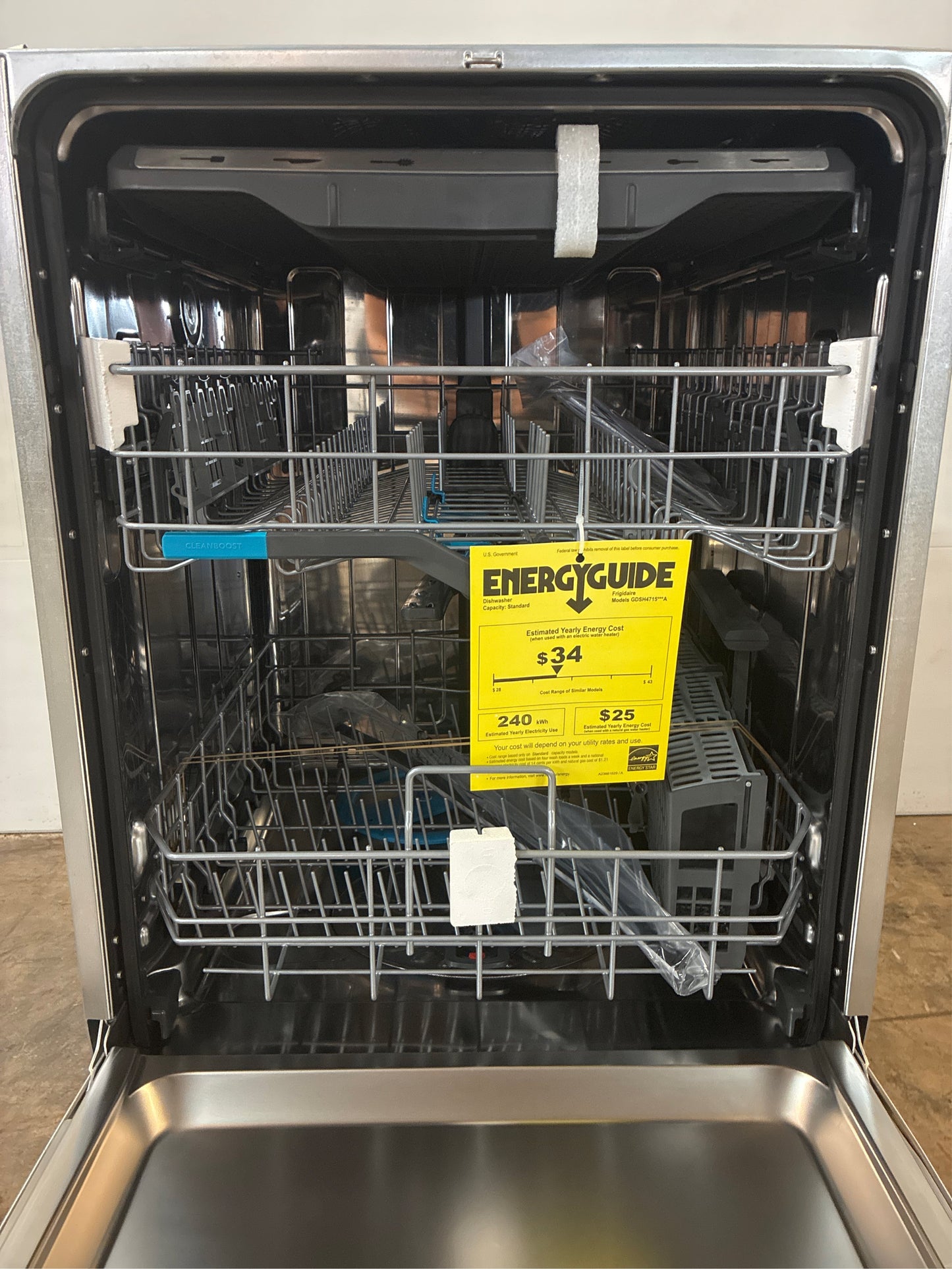 Frigidaire 24" Built-In Dishwasher.