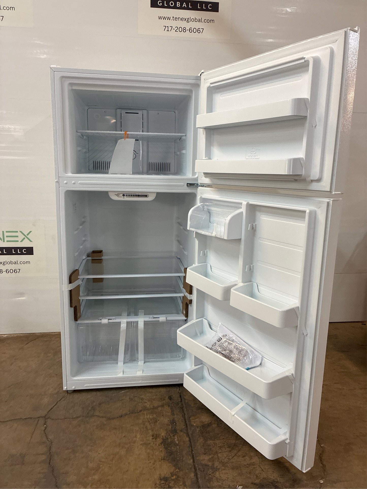 18 cu. ft. Top Freezer Refrigerator - White