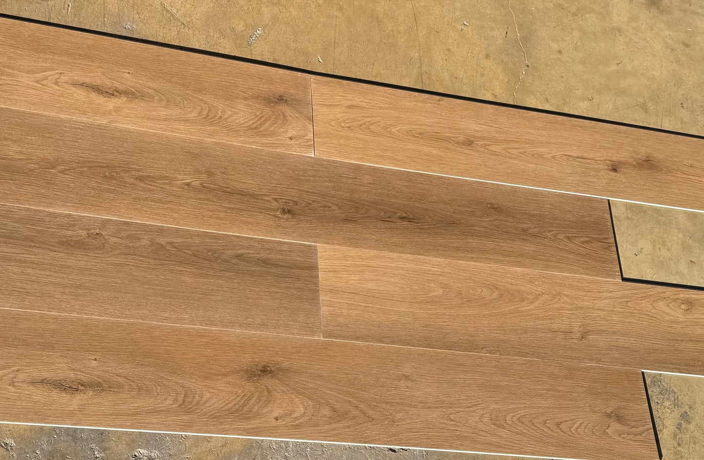 FS-461 LVP FLOORING (DARK BROWN)