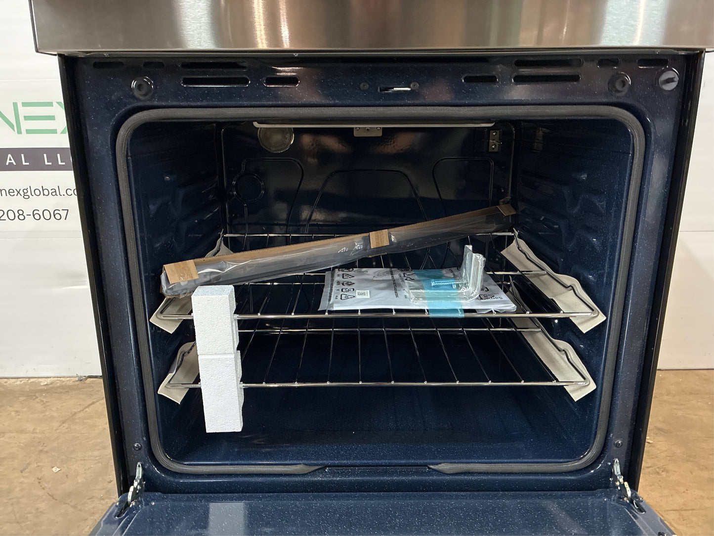 Bespoke 30 in. 6.3 cu.ft. 4 Burner Element Smart Slide-In Induction Range w/ Anti-Scratch Glass in Stainless Steel