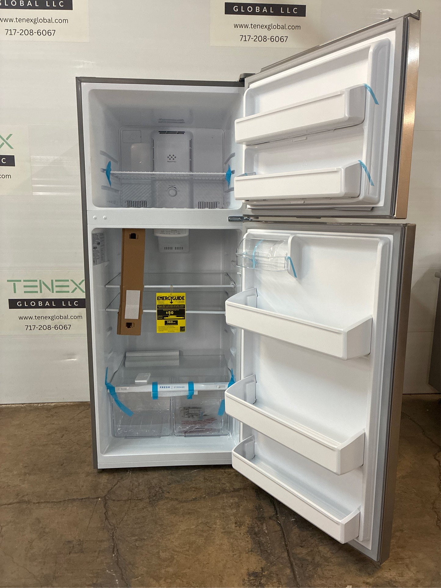 17.6 cu ft Top Freezer Refrigerator, Steel