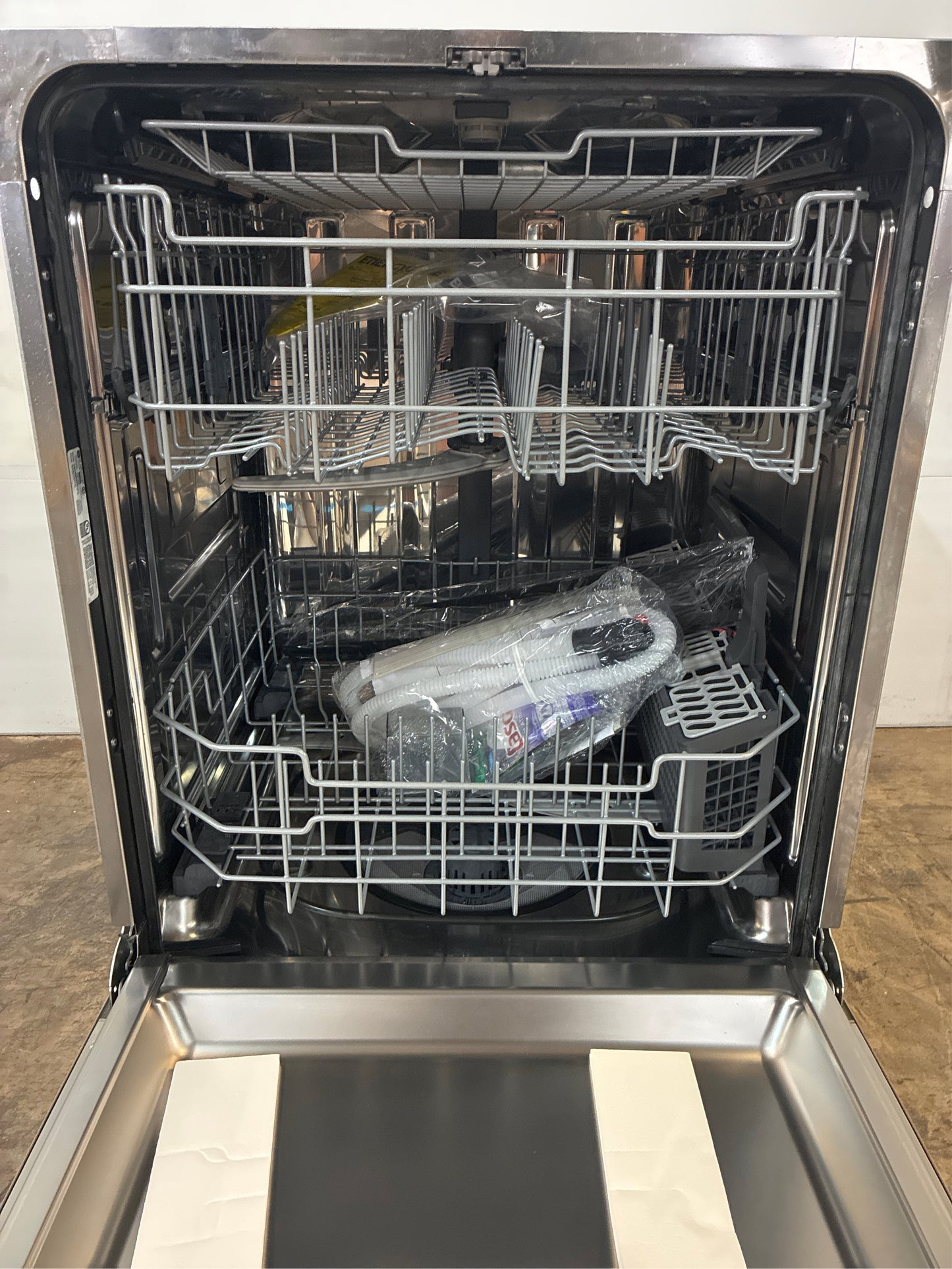 GE 24-in Dishwasher, 47dB, Stainless Steel