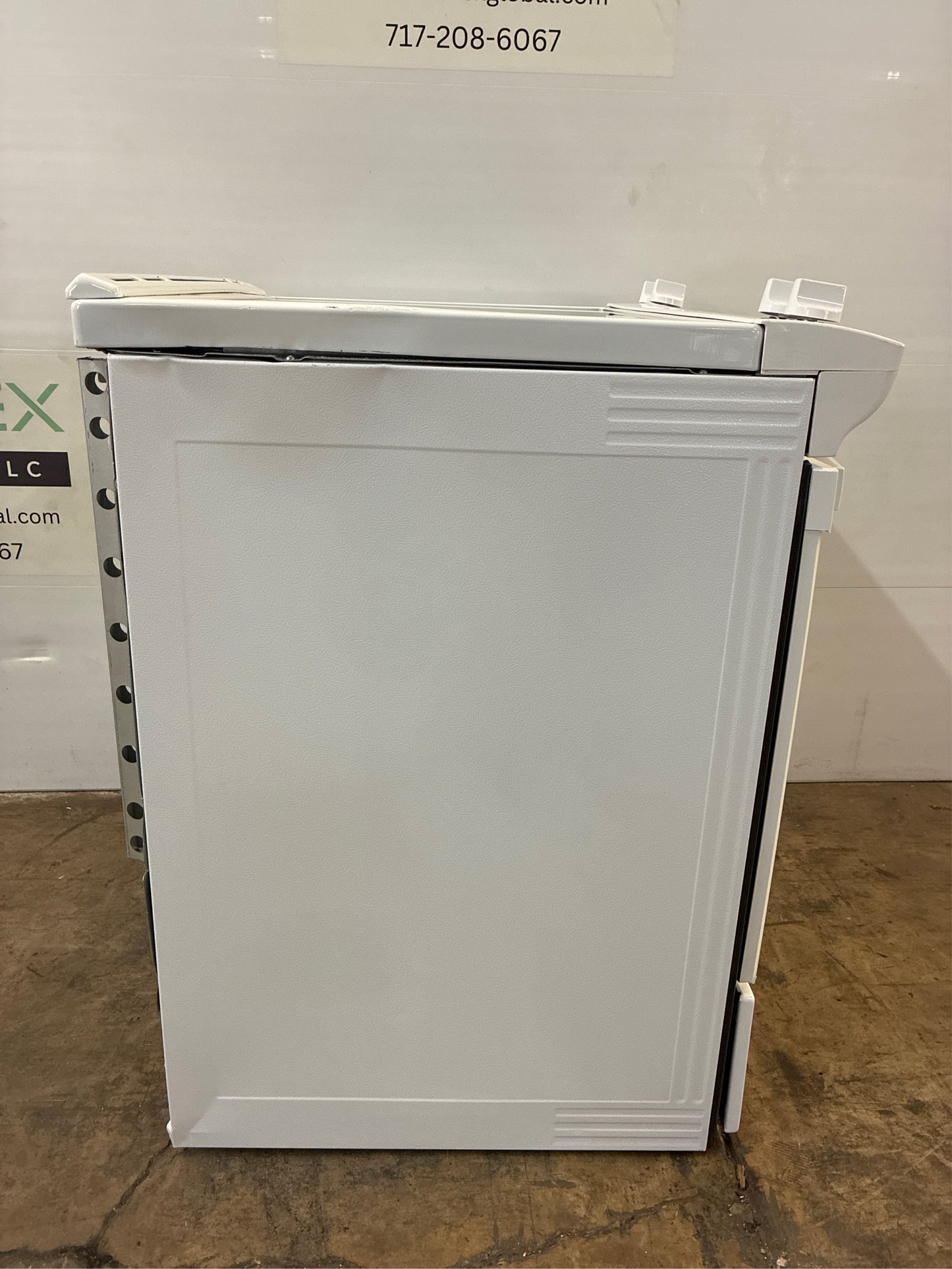 Whirlpool 30 in. 4.8 cu ft Electric Range - White