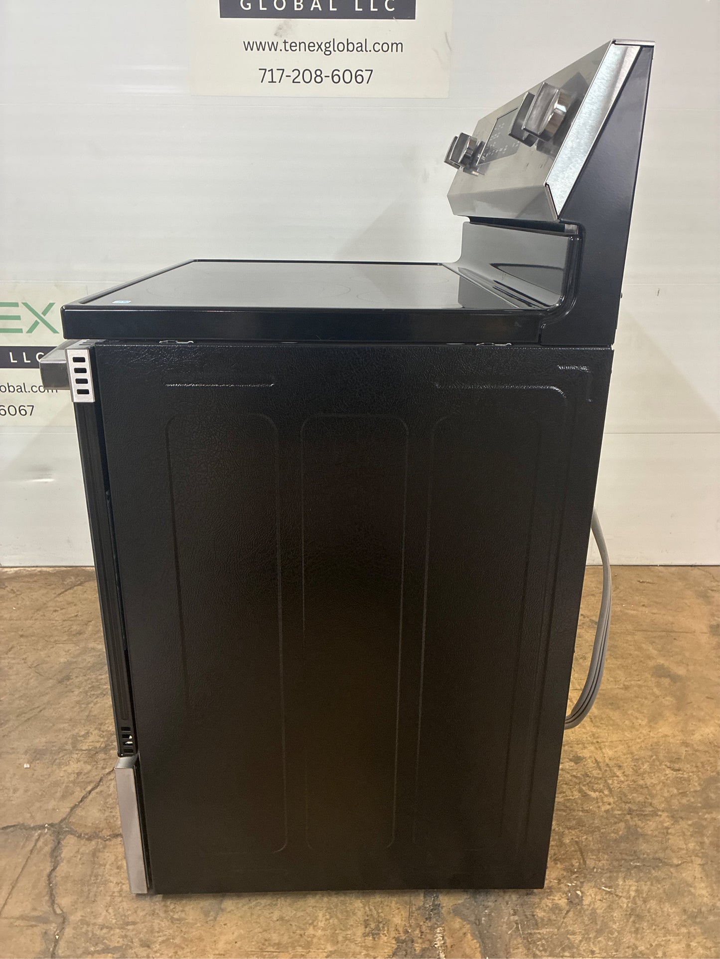 GE 30-in Freestanding Smart Electric Range