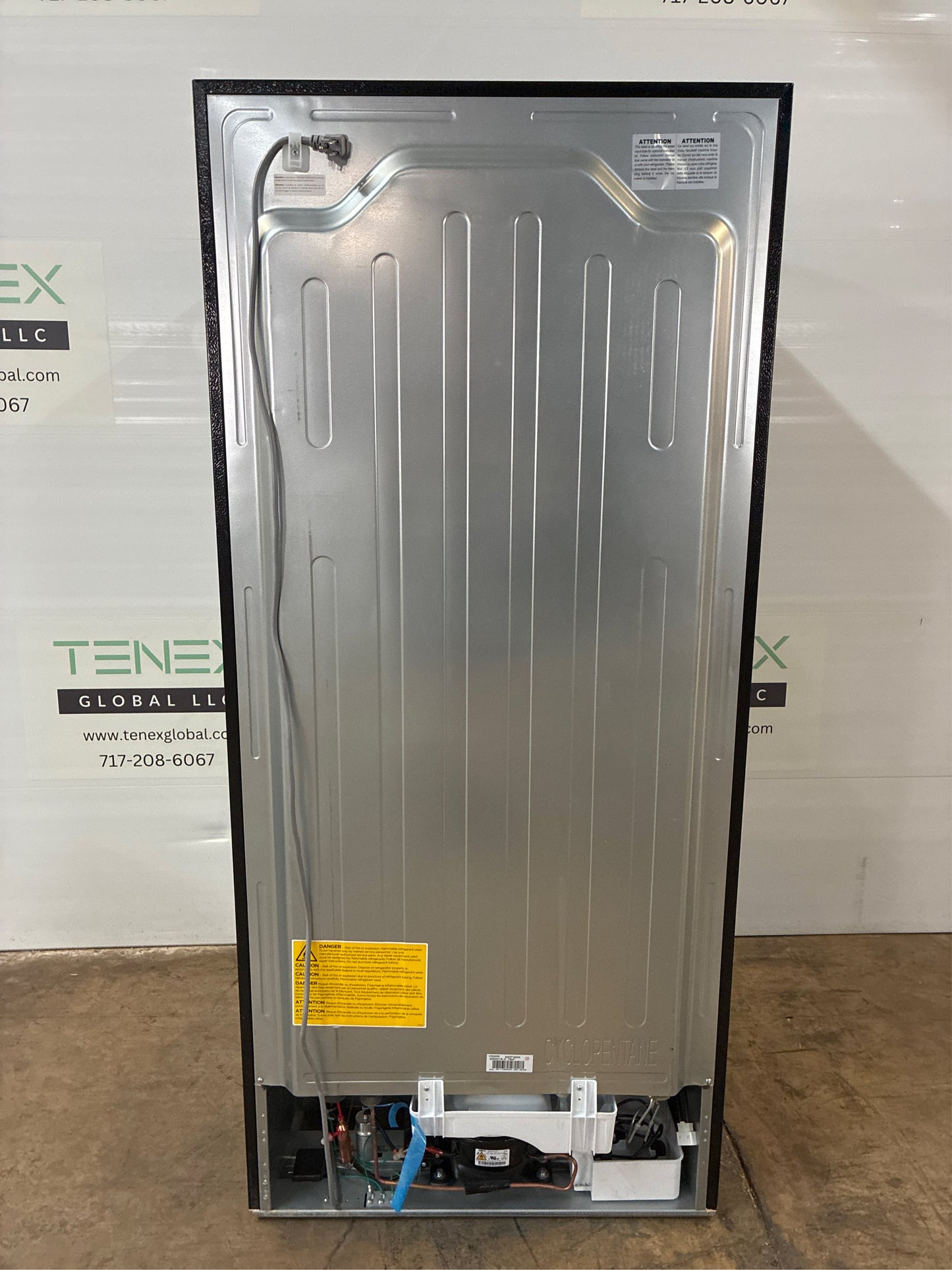 18 cu. ft. Top Freezer Refrigerator