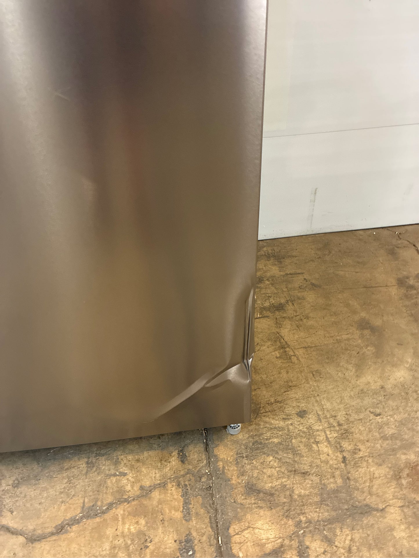 18 cu. ft. Top Freezer Refrigerator