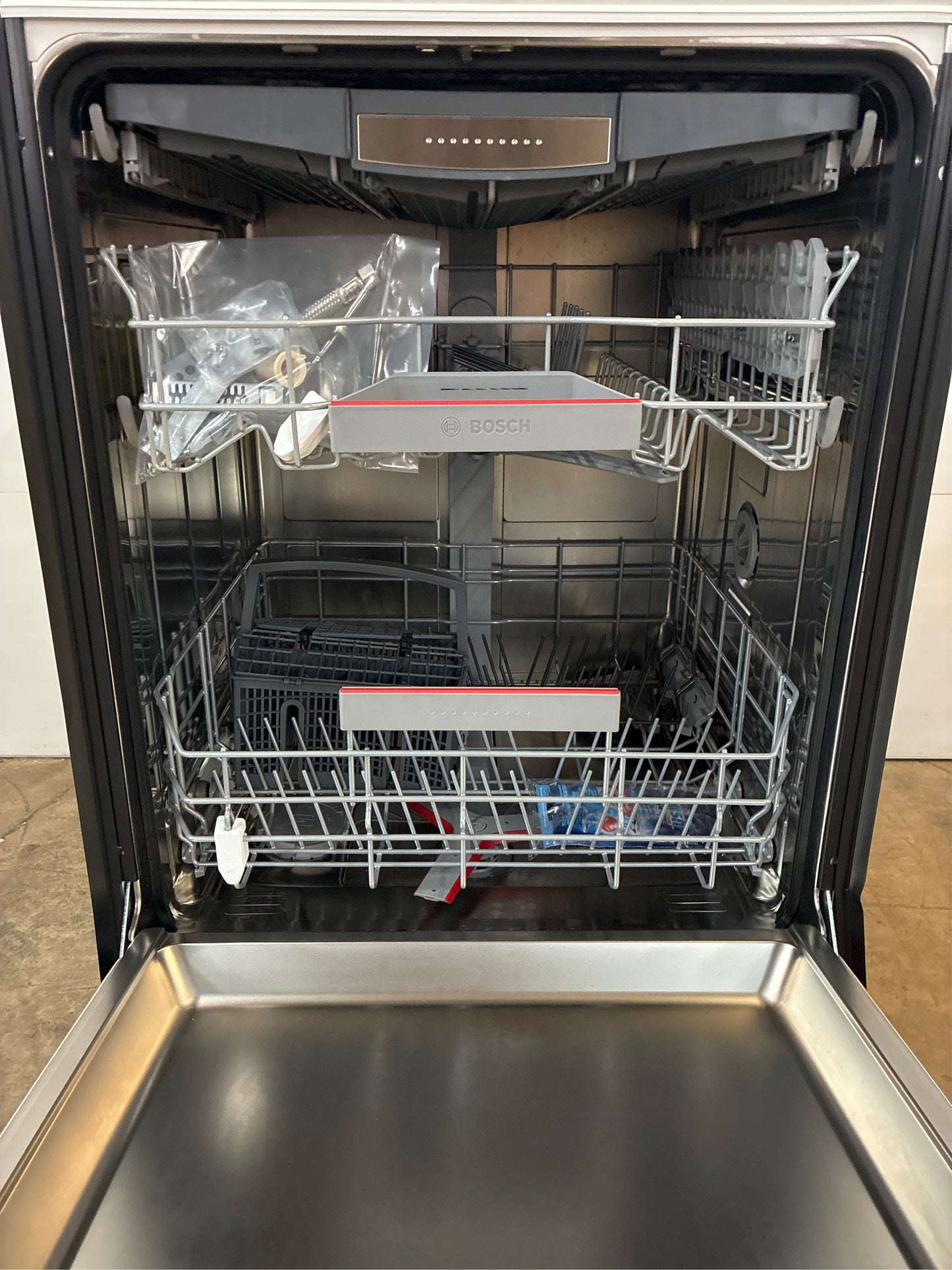 Bosch 800 Series 24-in Smart Dishwasher