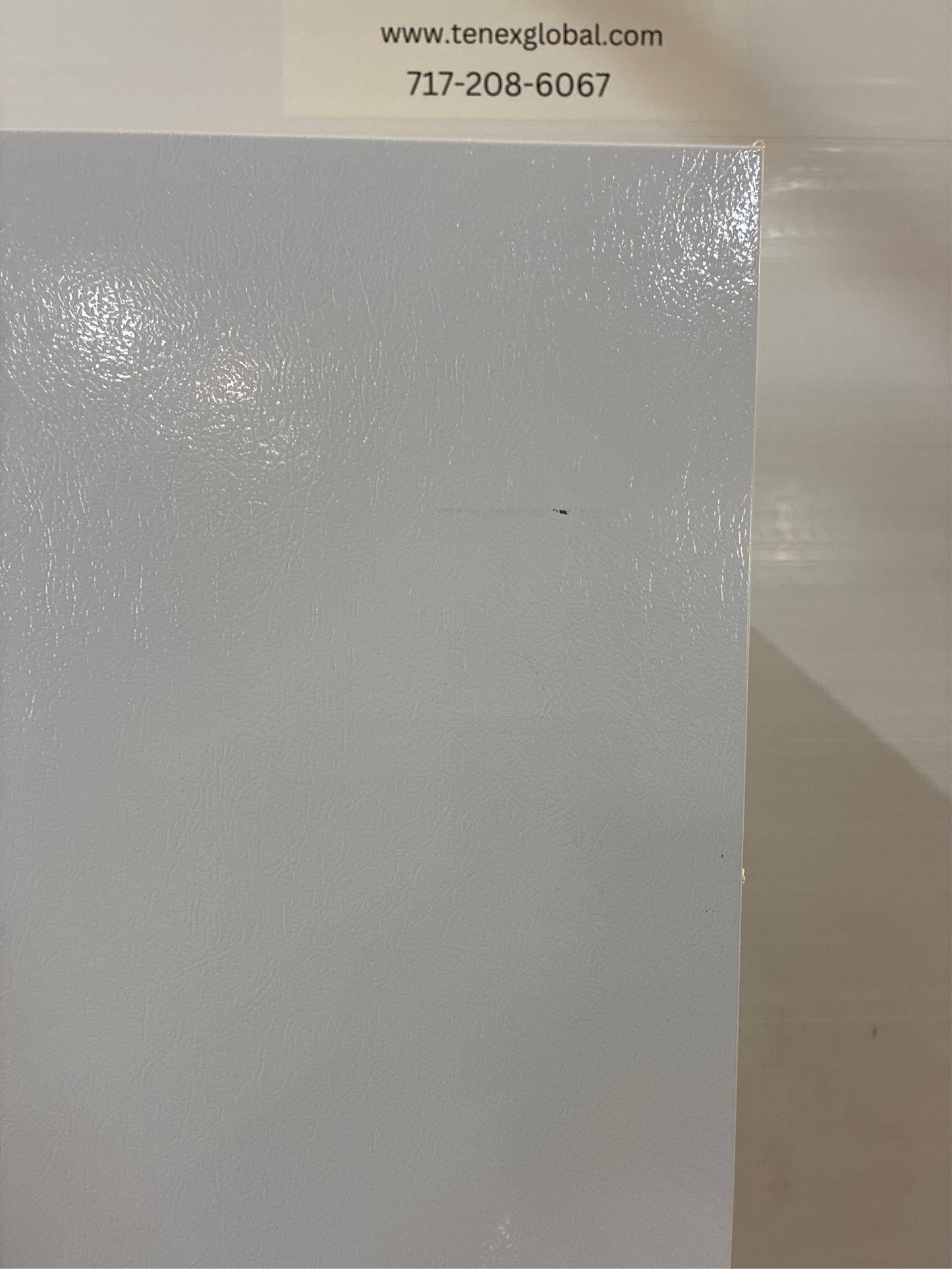 Frigidaire 29.6 in. 20 cu. ft. Top Freezer Fridge