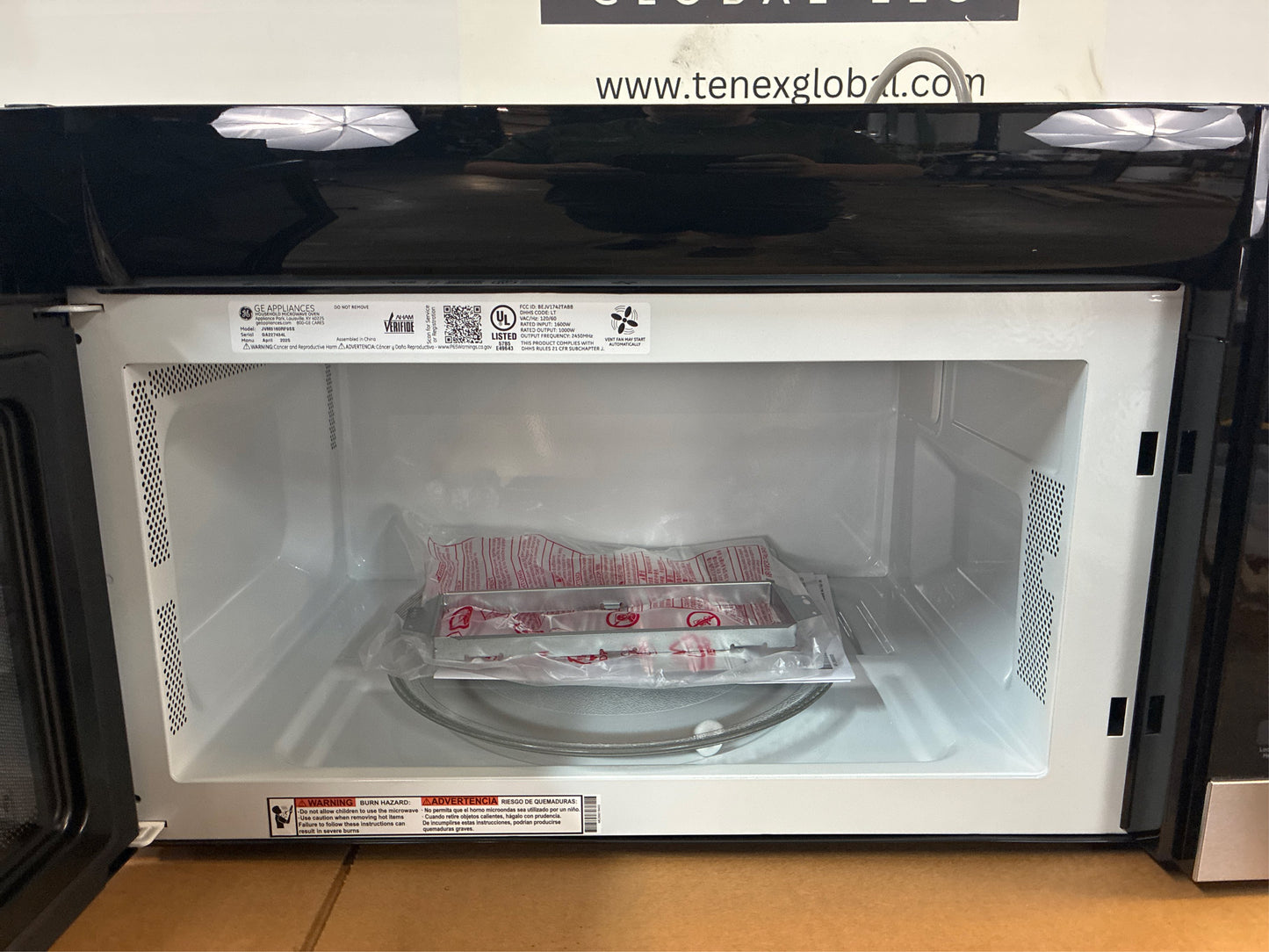 GE 1.6-cu ft 1000W Over-the-Range Microwave