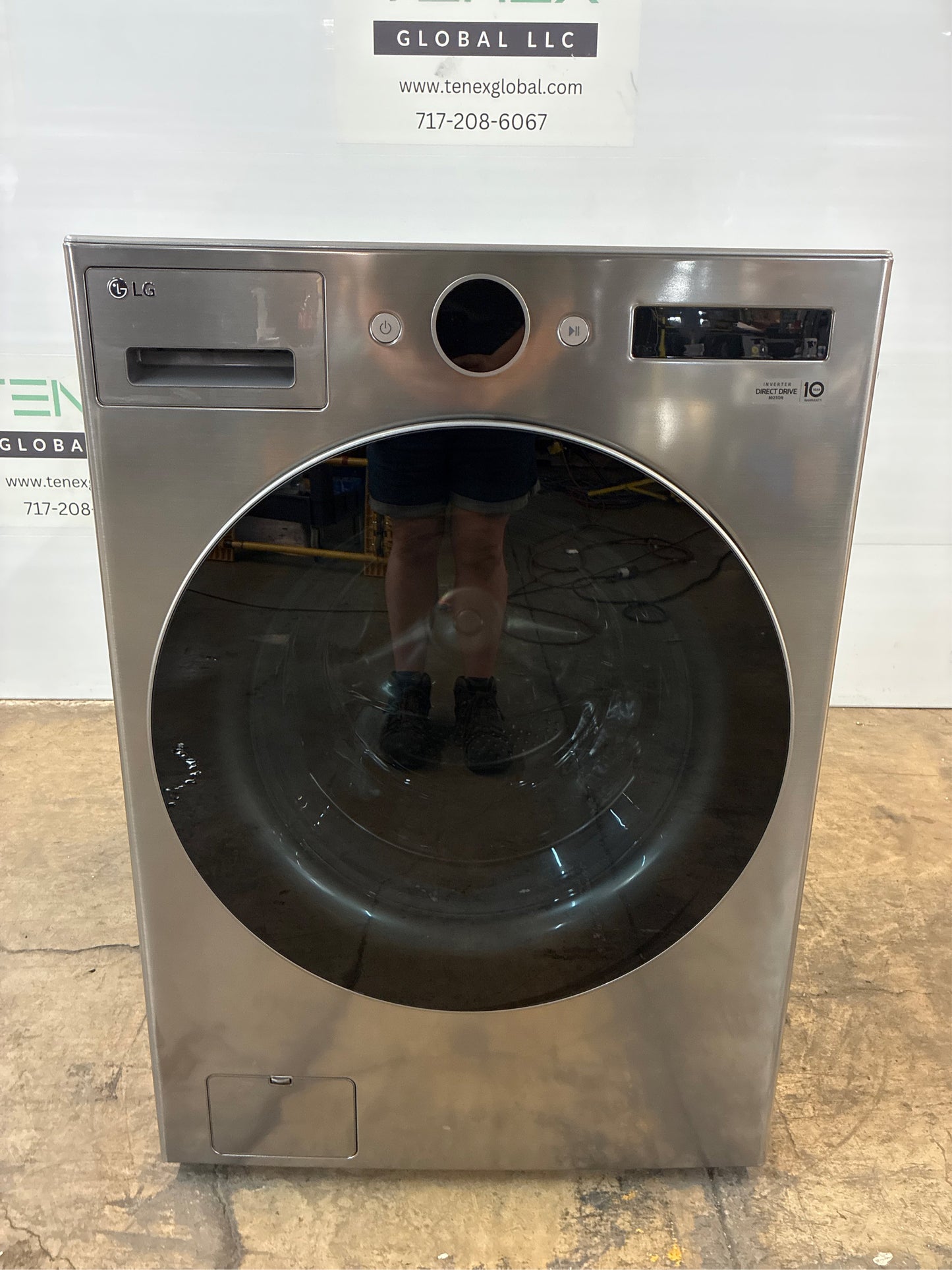 LG TurboWash 360 4.5-cu ft Front Load Washer ENERGY STAR
