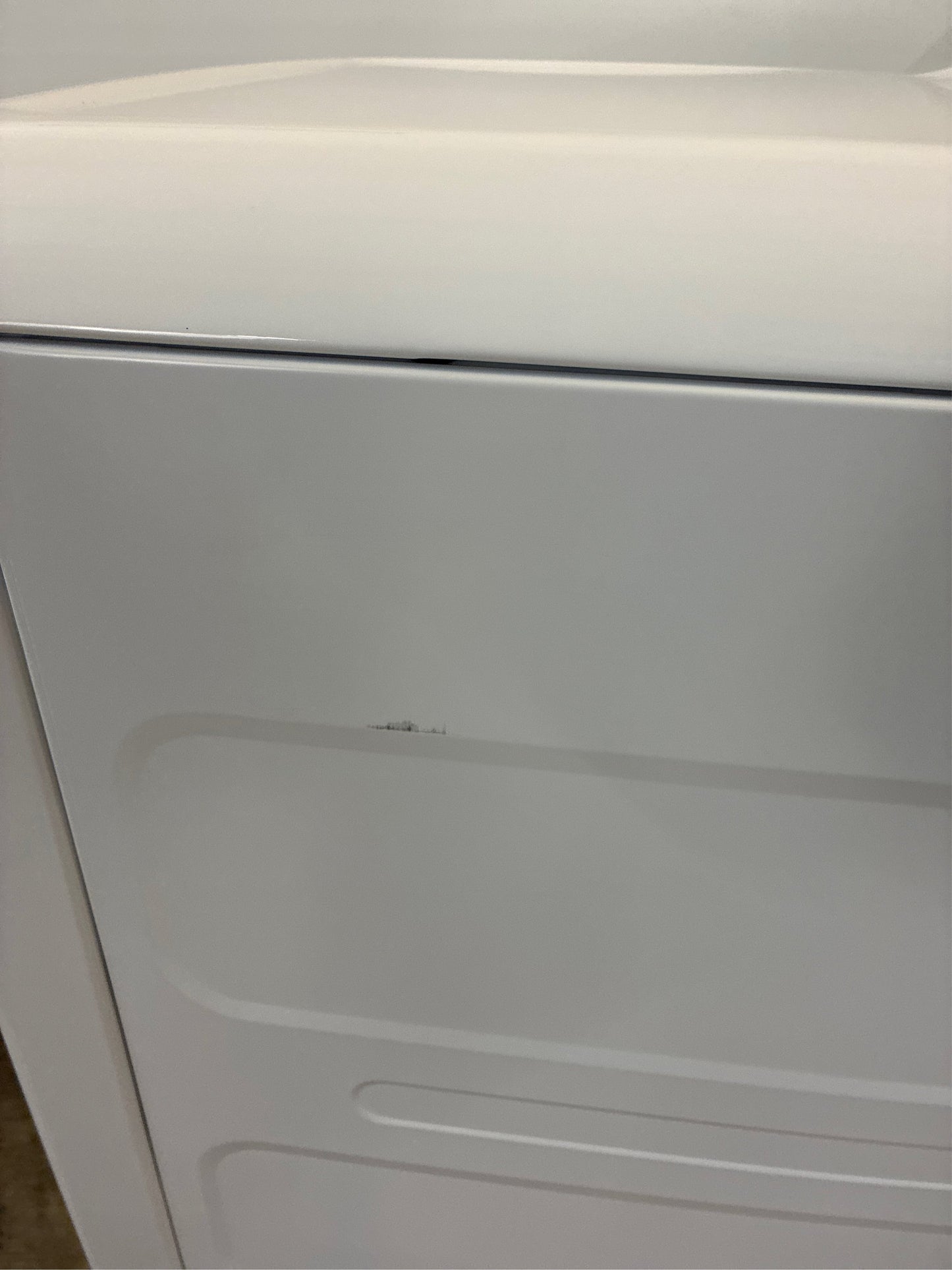 GE 6.2-cu ft Vented Electric Dryer (White)