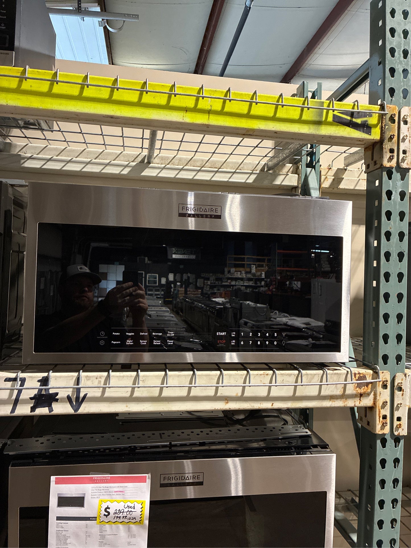 Frigidaire 30" 1.9 cu ft Microwave Stainless Steel