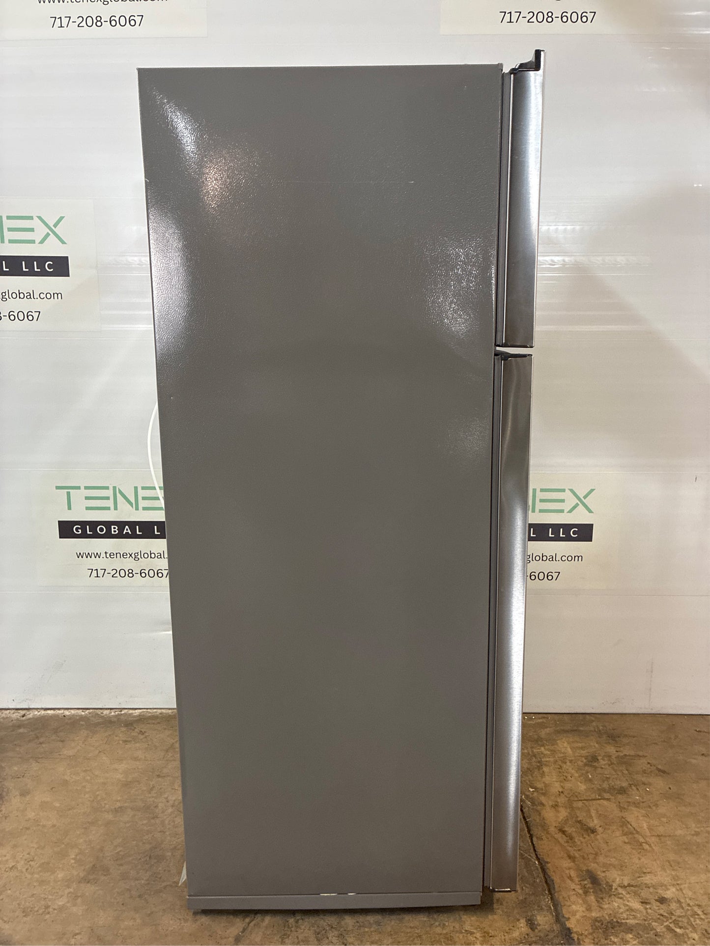 Whirlpool 18 cu. ft. Top Freezer Refrigerator