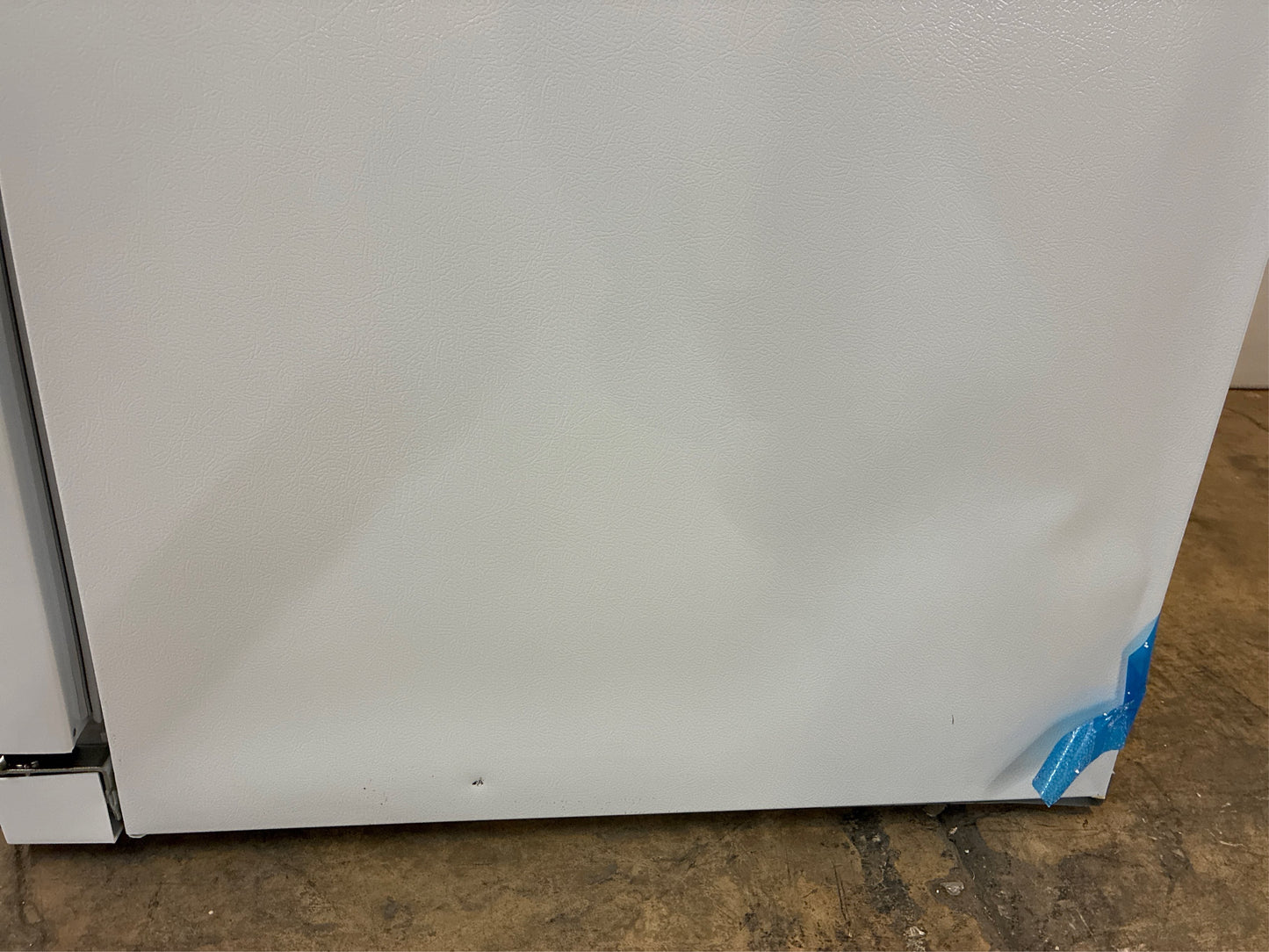 Frigidaire 22.3 cu. ft. 33 in. Side by Side Refrigerator