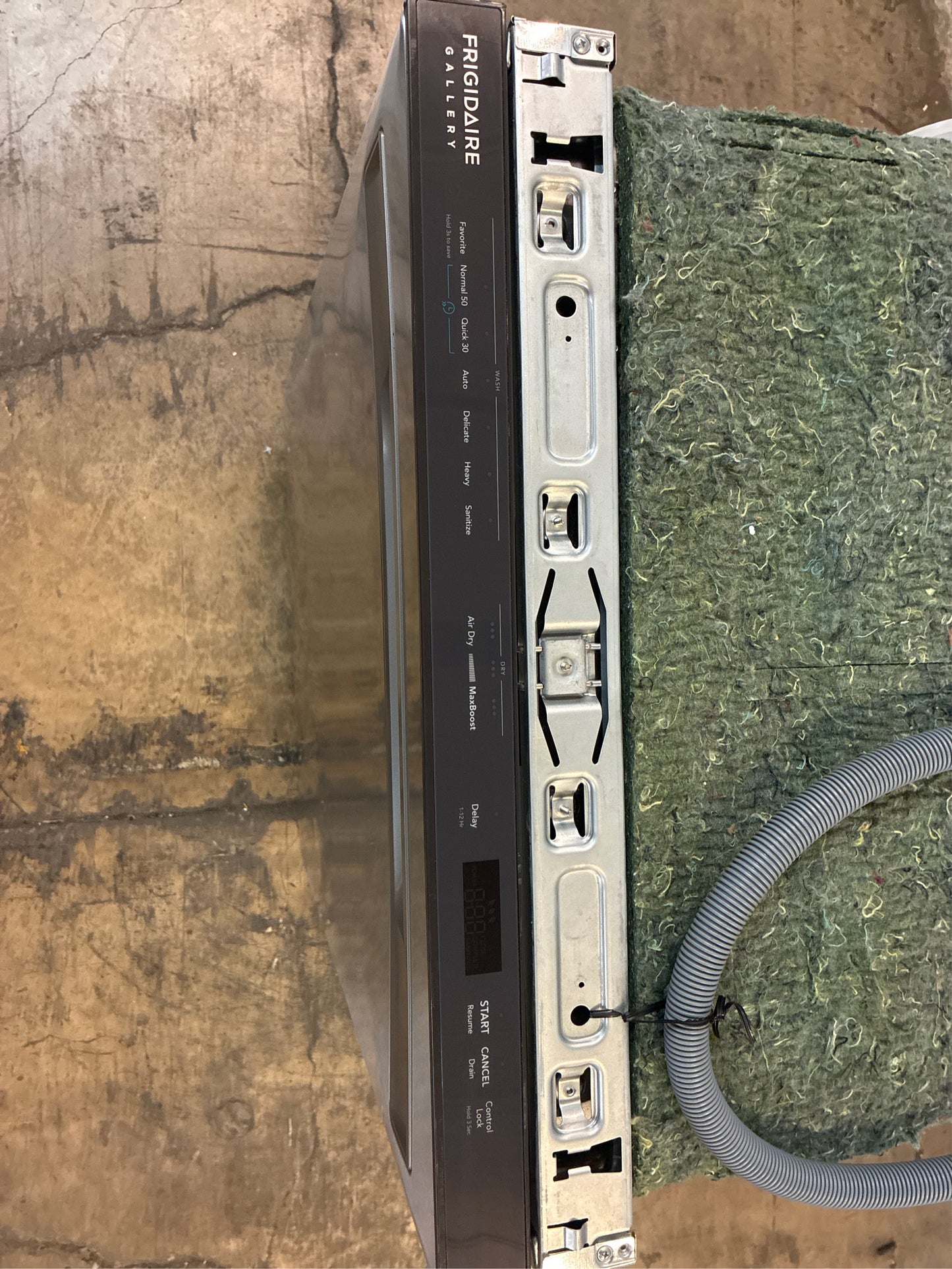 Frigidaire Gallery 24" Top Control Tall Dishwasher