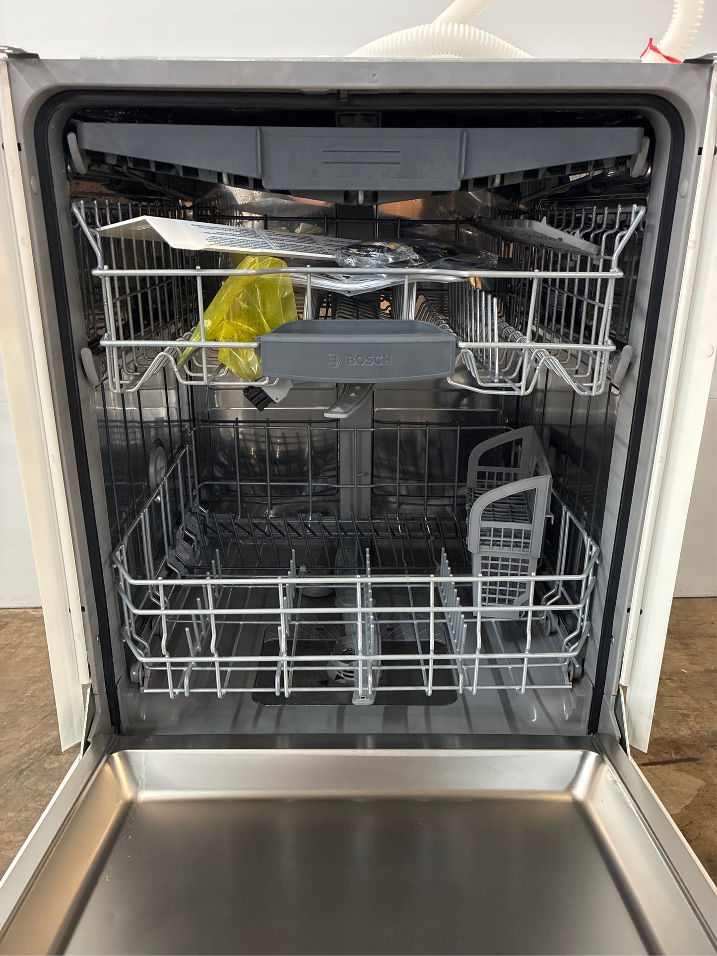 100 Series Premium 24" Dishwasher, 46 dBA