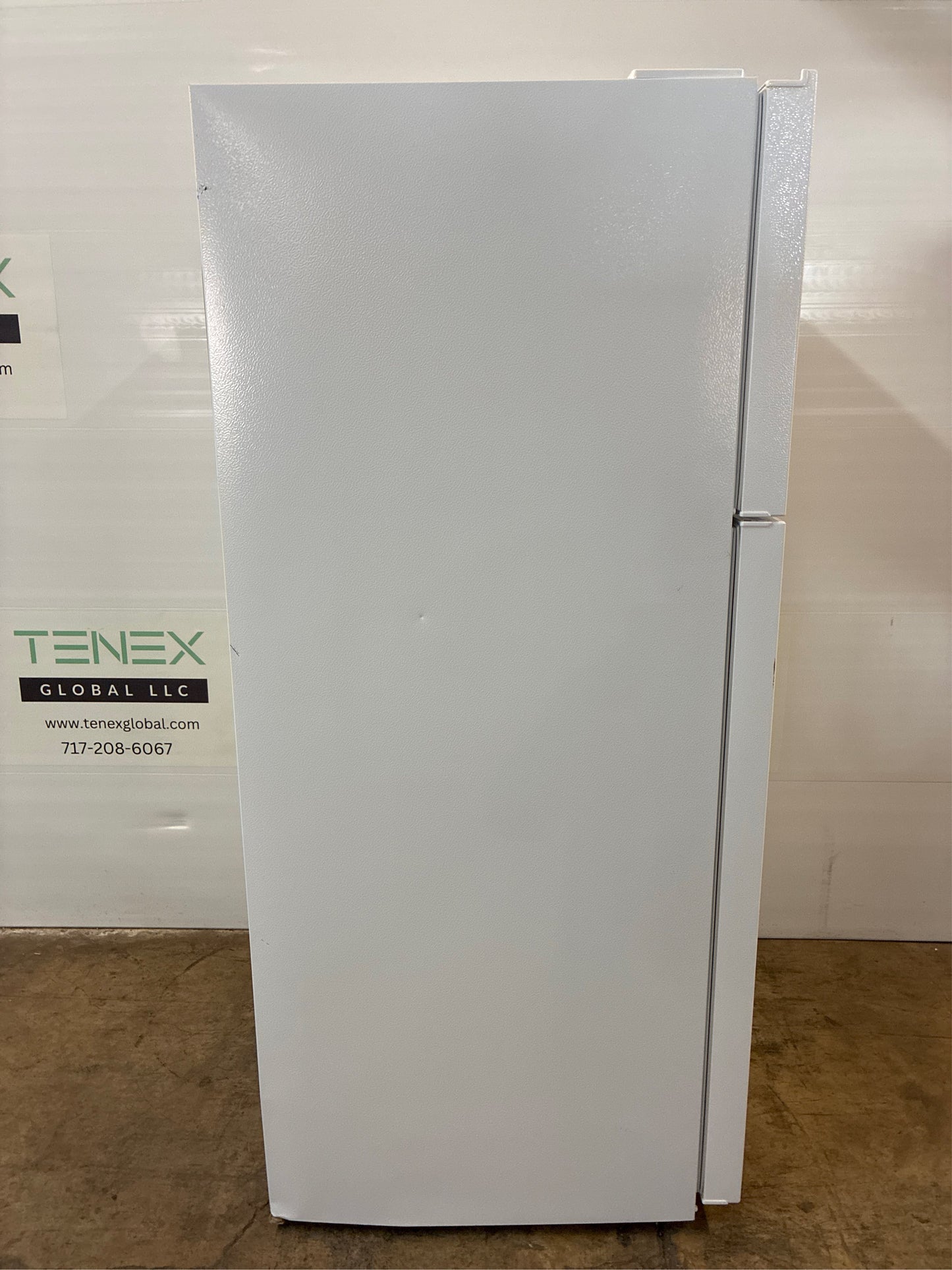 18 cu. ft. Top Freezer Refrigerator-White