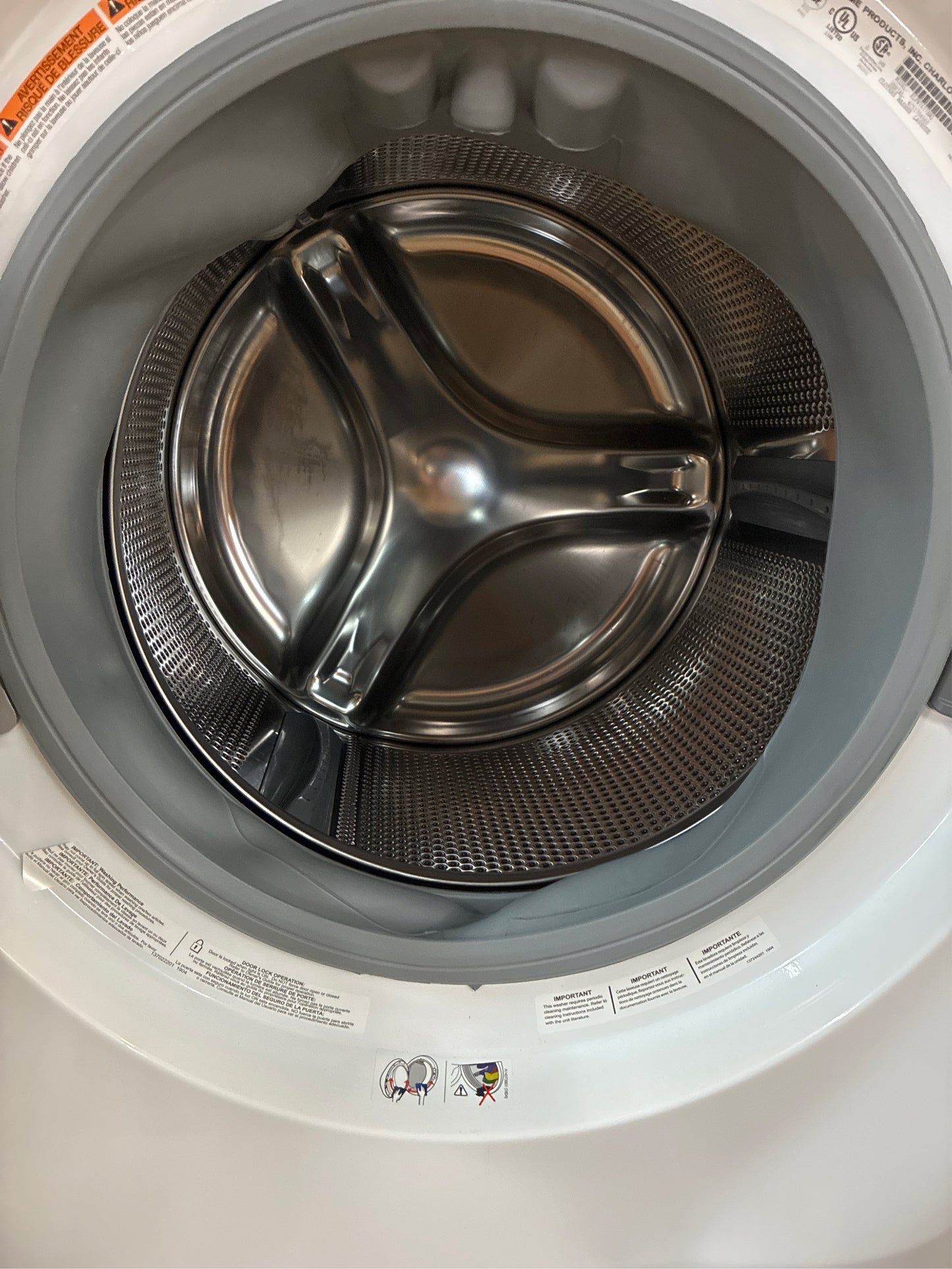 Electrolux 27 in. 4.5 cu. ft. Front Load Washer, White
