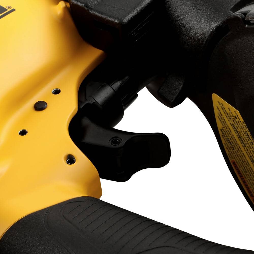 USED DEWALT 15-Degree Coil Siding Nailer