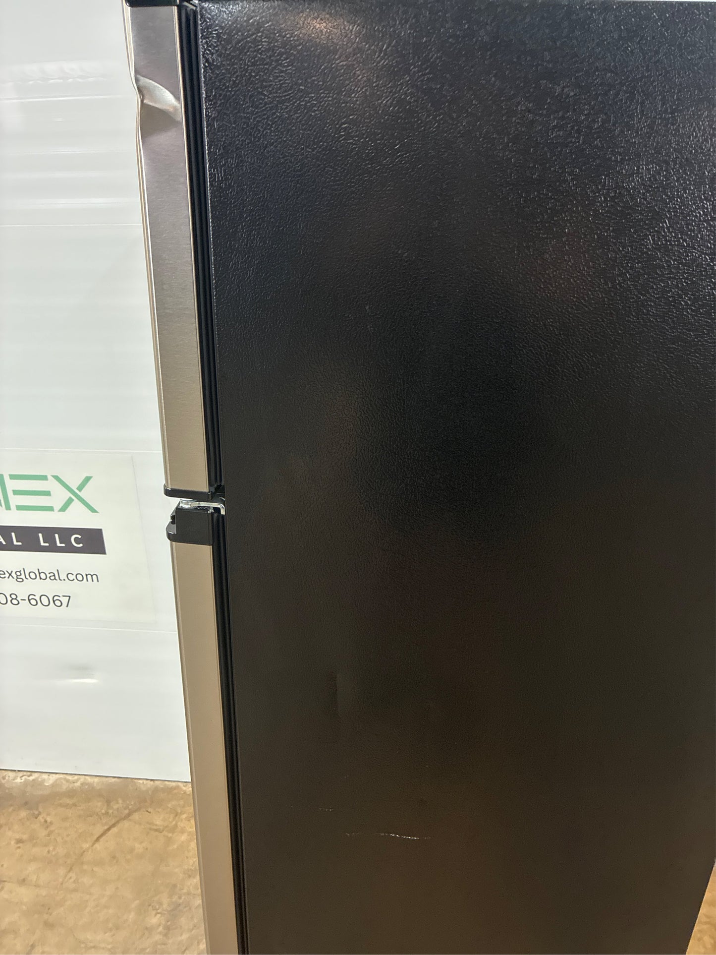 7.1 cu. ft. Top Freezer Refrigerator