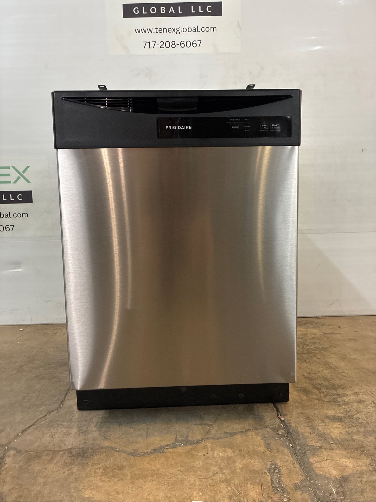 Frigidaire 24 in Built In Dishwasher