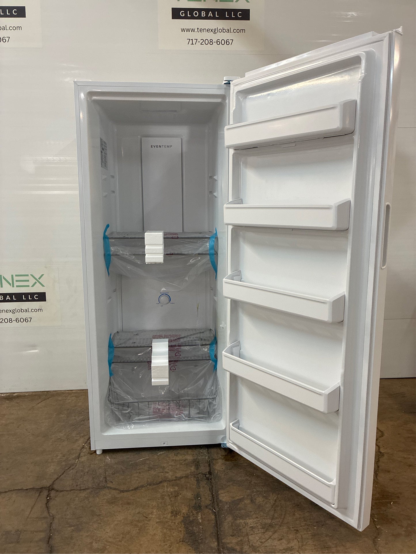 27.8 in. 13 cu. ft. Upright Freezer