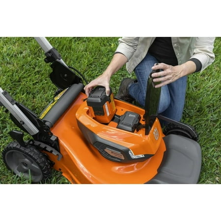 Husqvarna Lawn Xpert LE-322 21 in. Battery Mower