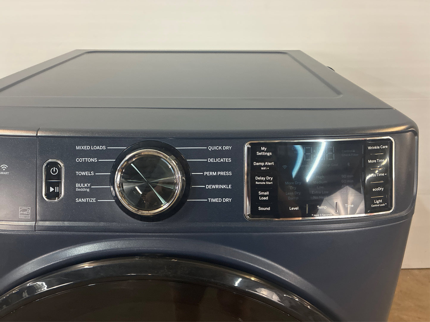 GE 7.8-cu ft Smart Gas Dryer (Sapphire Blue)