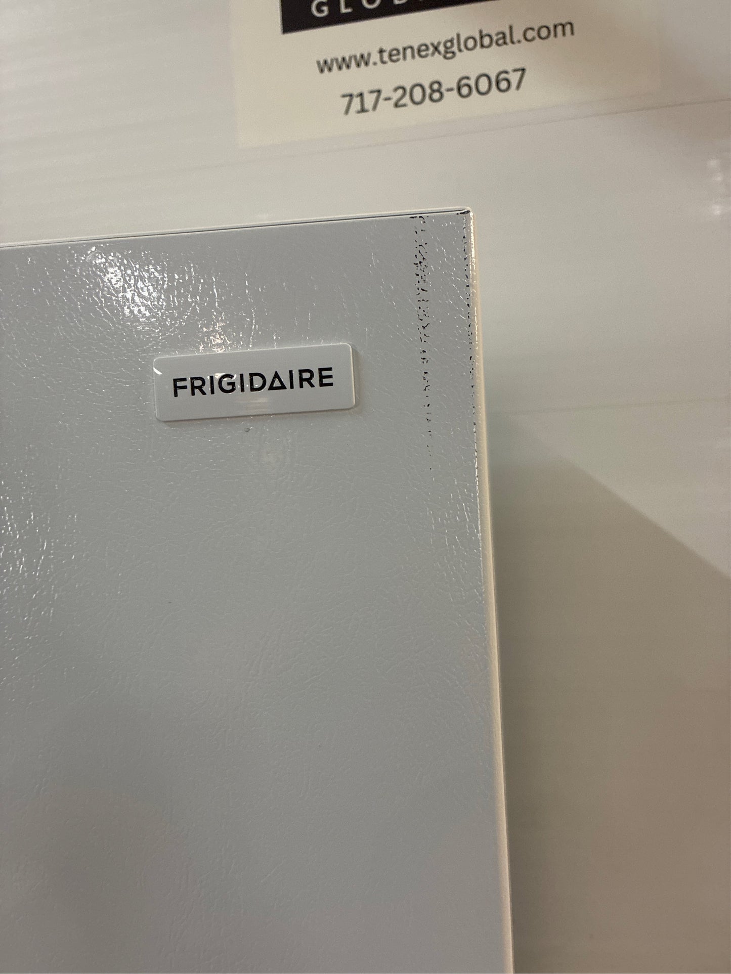 Frigidaire 18.2 cu.ft Top Freezer Refrigerator in White