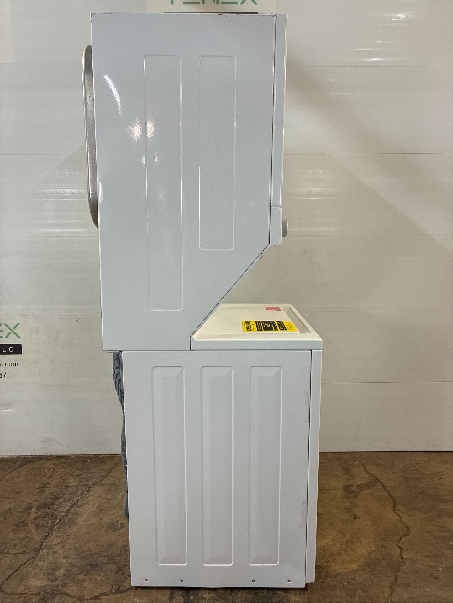 Frigidaire Laundry Center: 3.9-cu ft Washer Dryer Combo