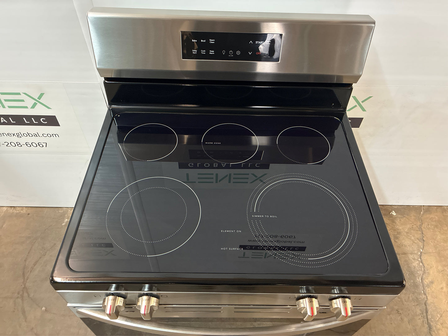 Frigidaire 30 in, 5-Burner Electric Range