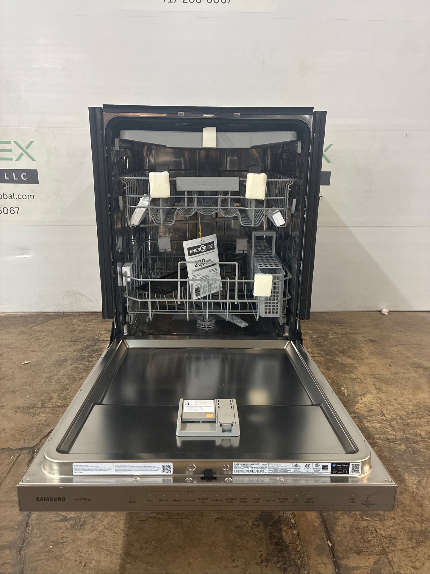 Samsung Smart 46 dBA Dishwasher w StormWash