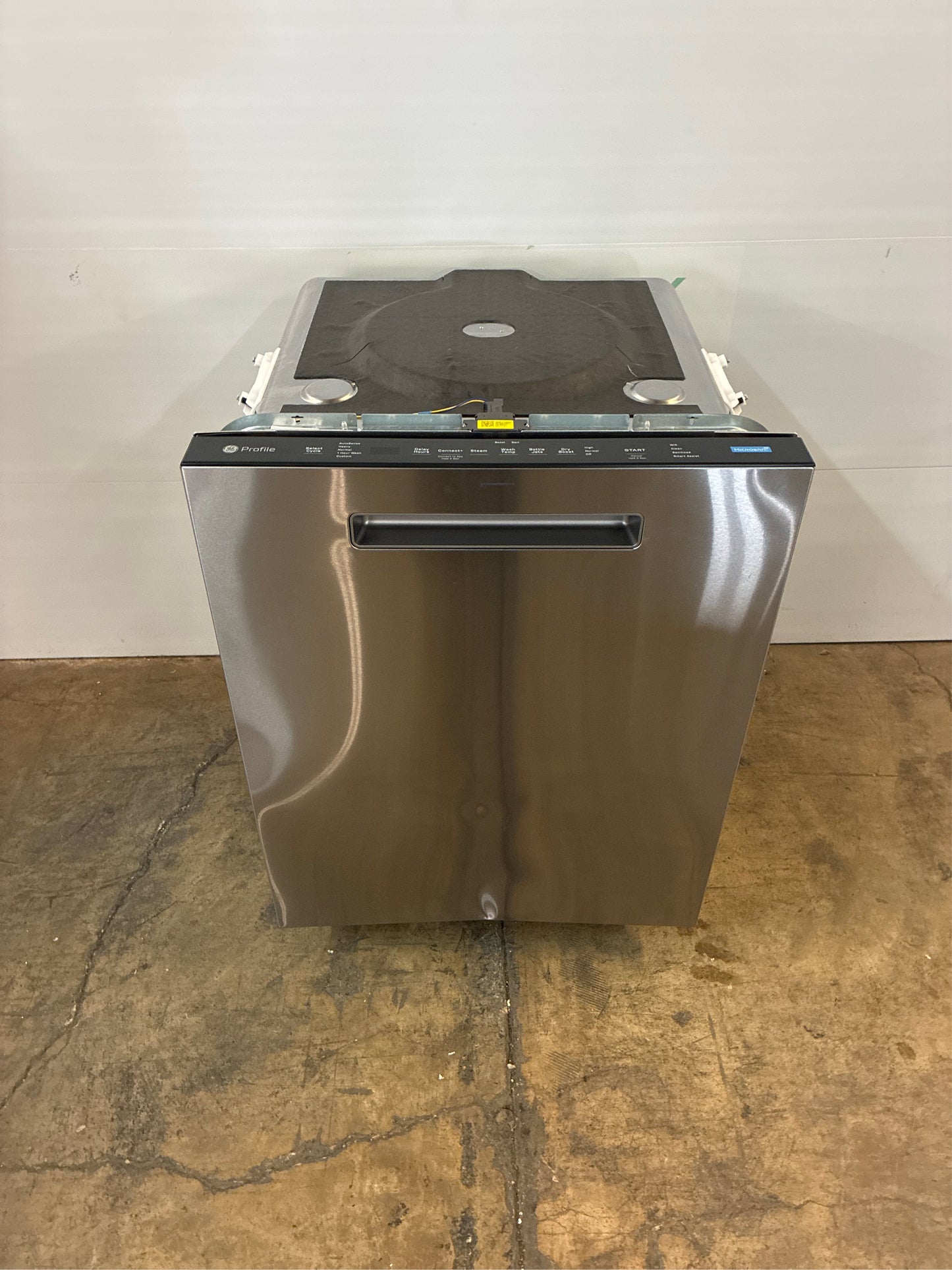 GE 24-in Smart Dishwasher, 44-dBA Quiet