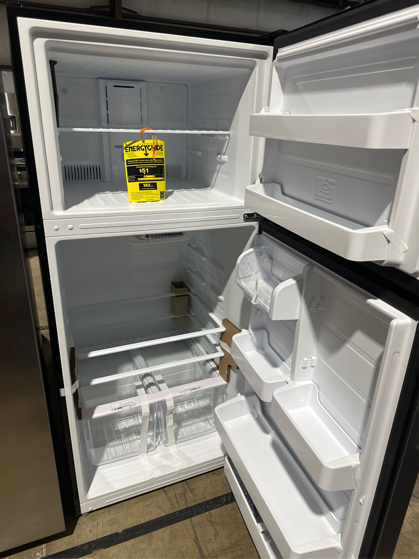 18 cu. ft. Top Freezer Refrigerator Steel Look