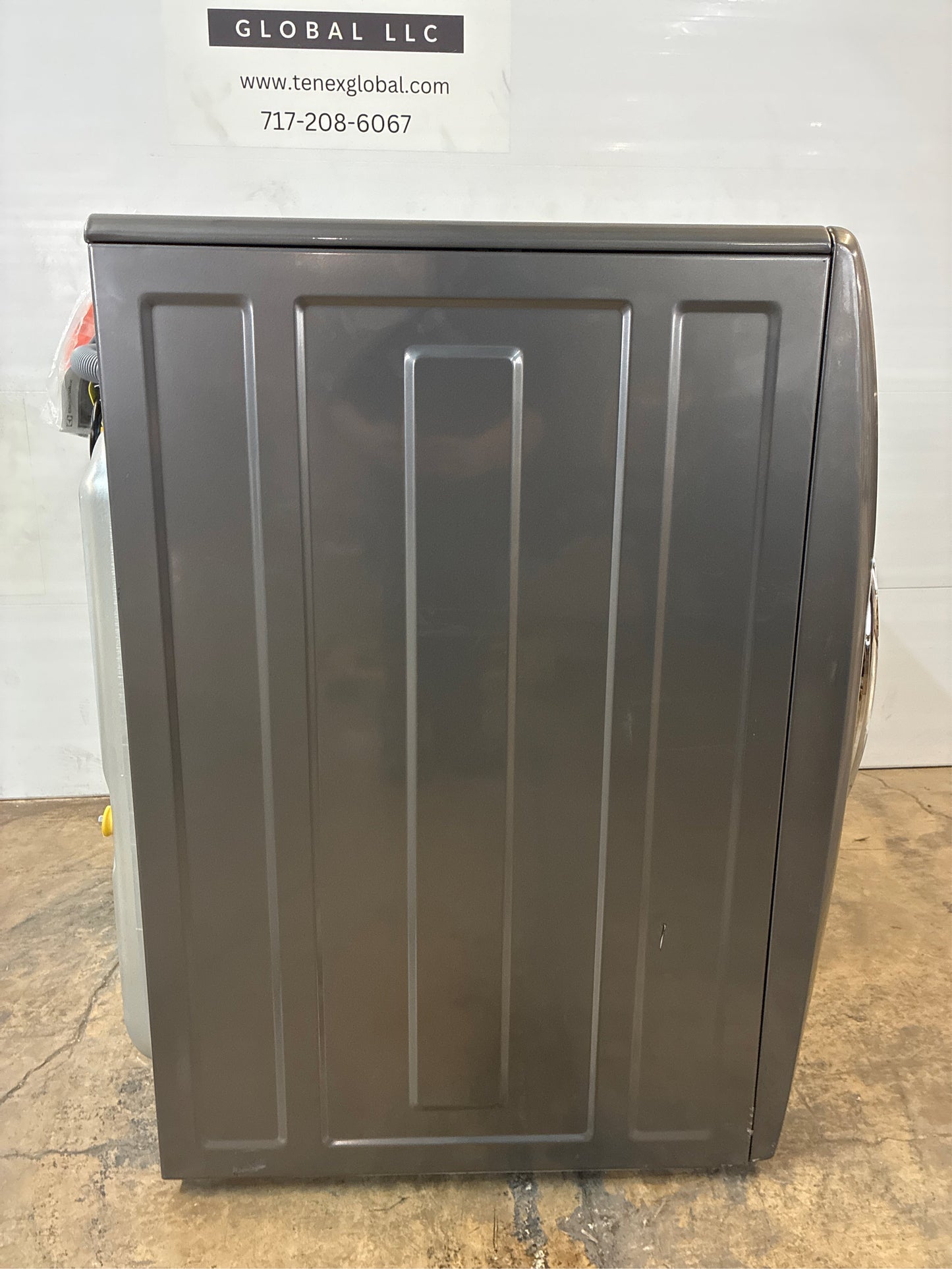 Electrolux 4.5 cu. ft. Front Load Washer - Titanium