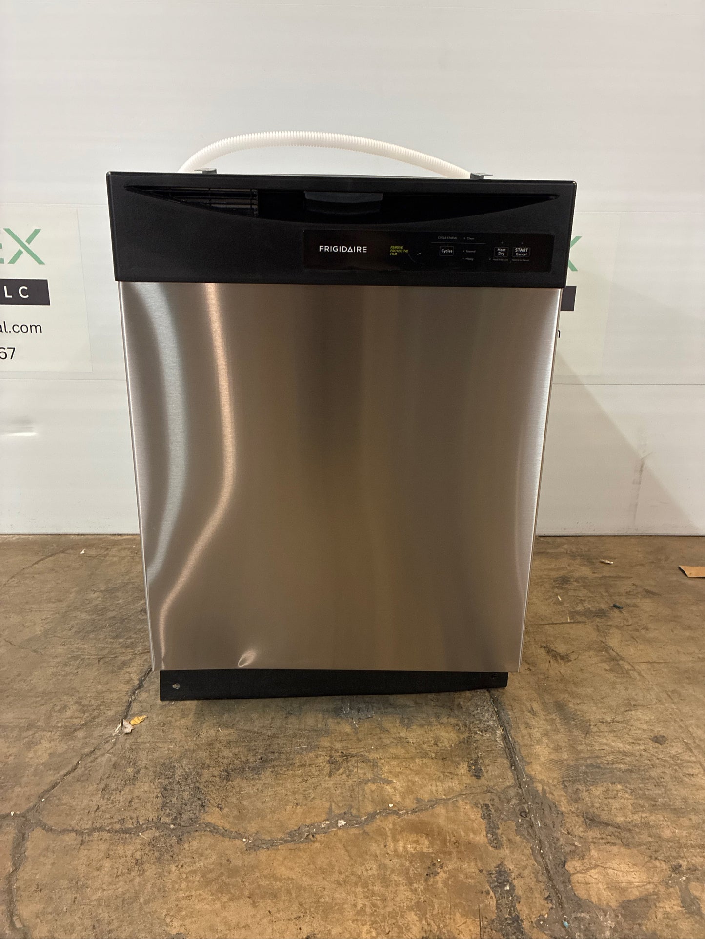 Frigidaire 24-in Built-In Dishwasher, 62-dBA