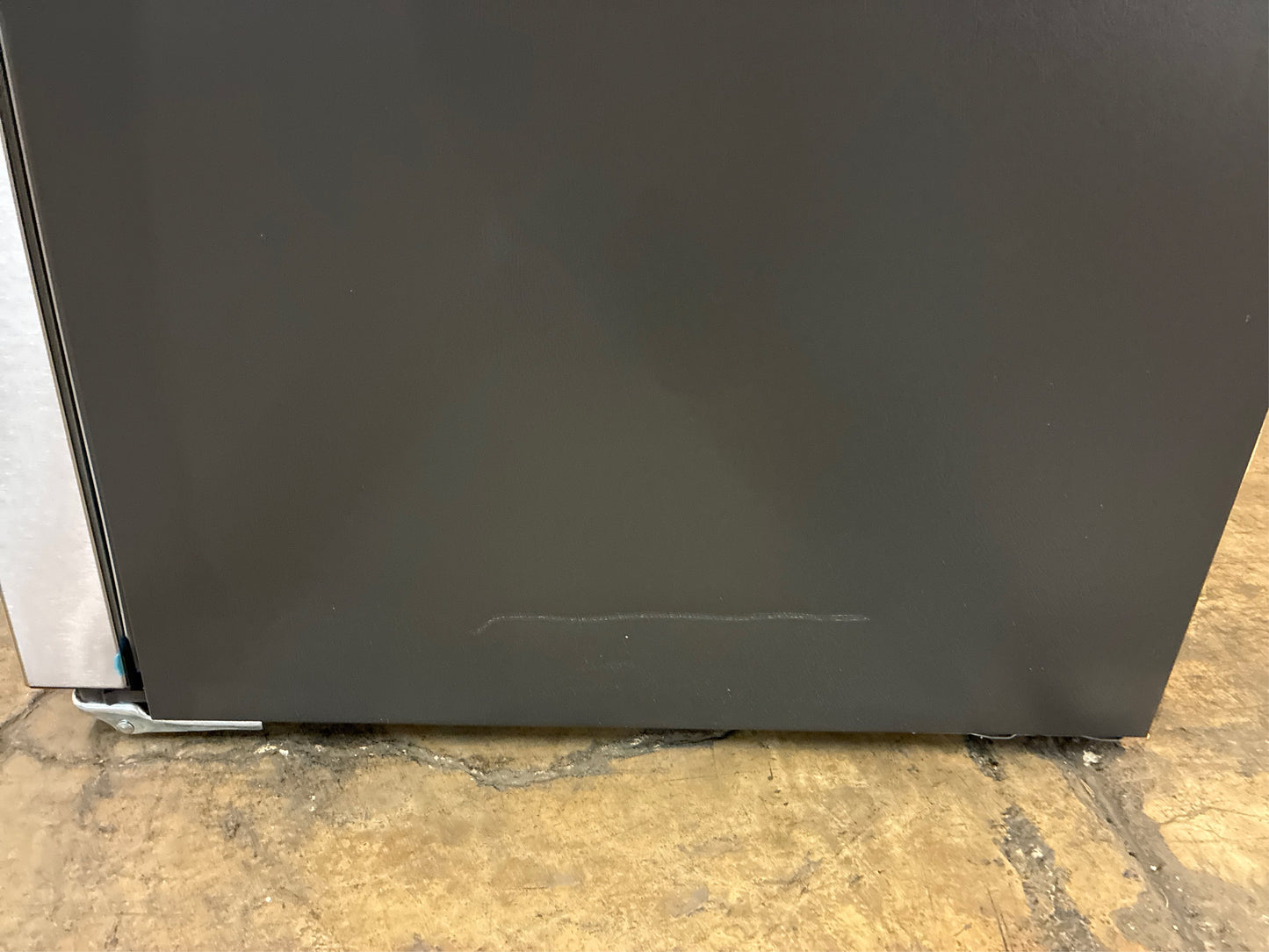 Frigidaire 30" 18.3 cu. ft. Top Freezer Refrigerator