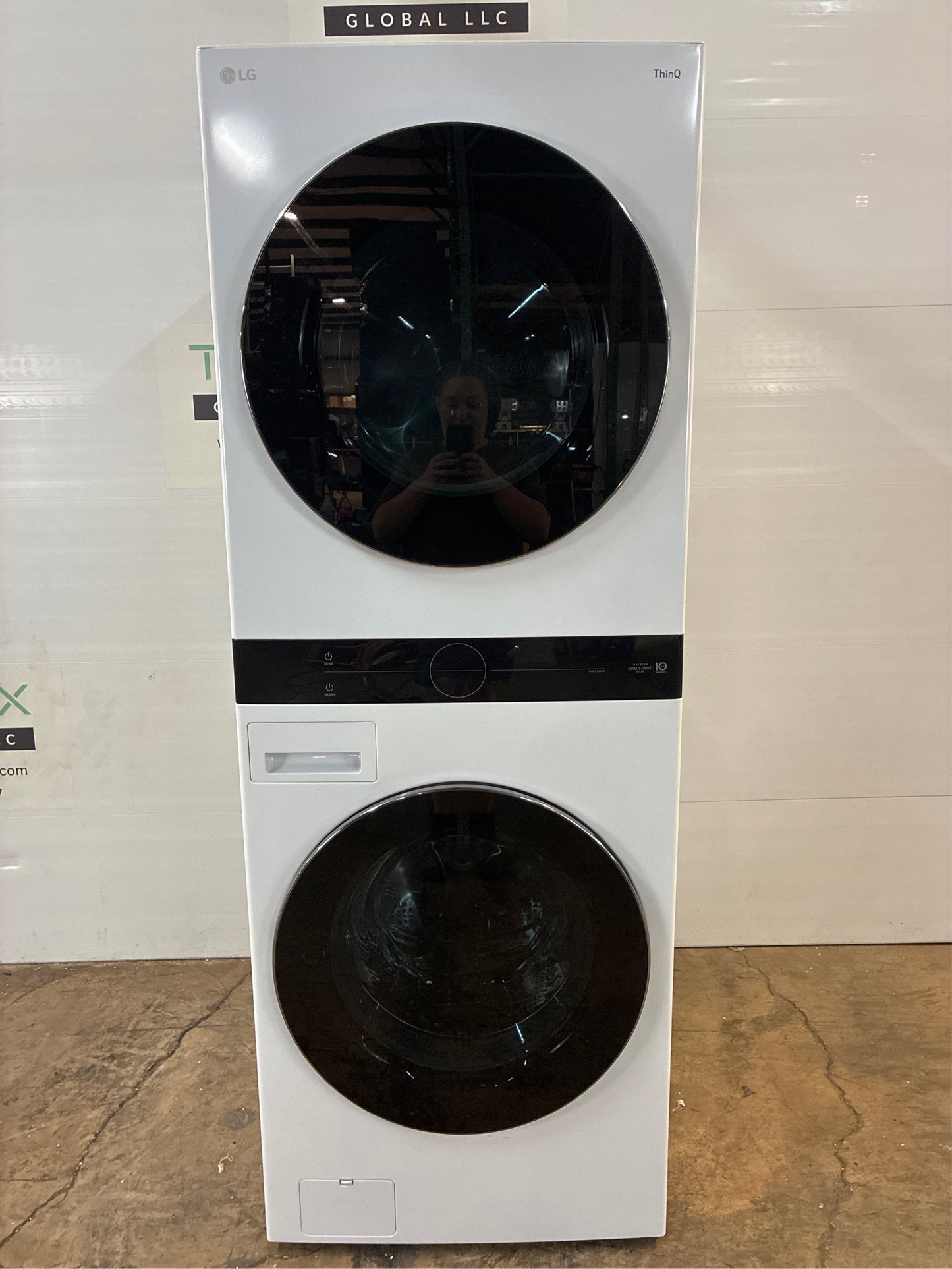 LG WashTower Stacked Laundry Center 4.5 Cu.Ft.