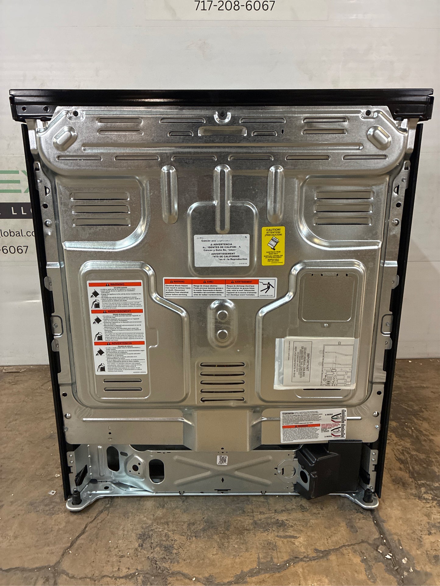 Frigidaire 30 in. 5-Burner Electric Range, Black