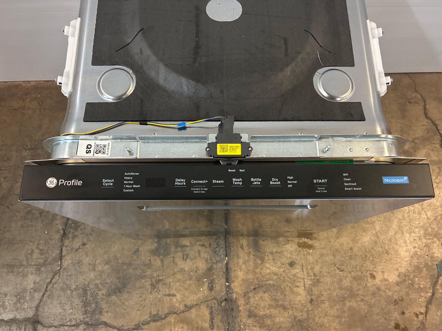 GE 24-in Smart Dishwasher, 44-dBA Quiet