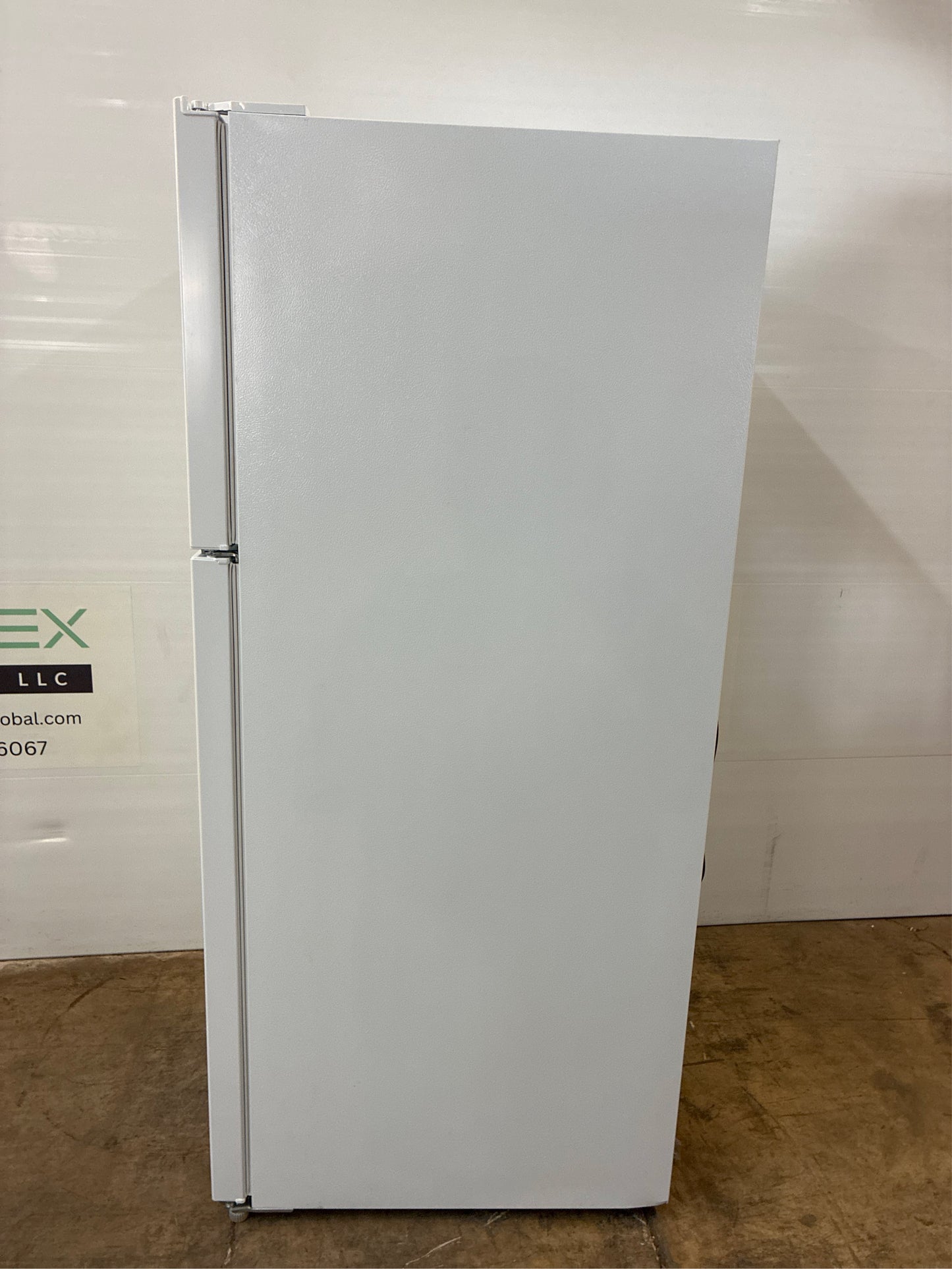 10.1 cu. ft. Top Freezer Refrigerator, White