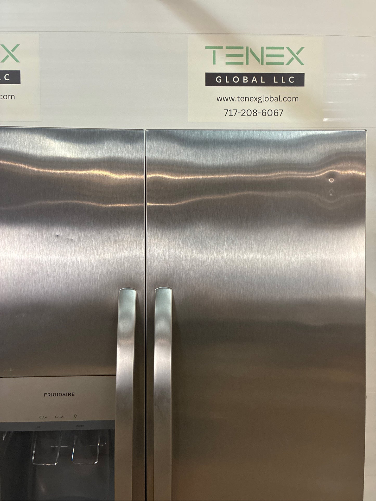 Frigidaire 33 in. 22.3 cu. ft. Side by Side Fridge