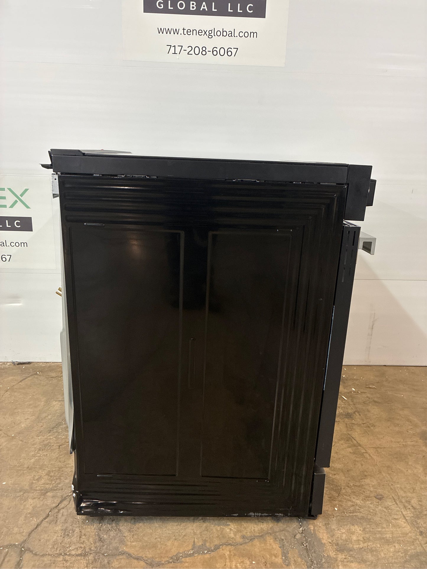 Samsung 30" 6.3 cu.ft. Smart Electric Range