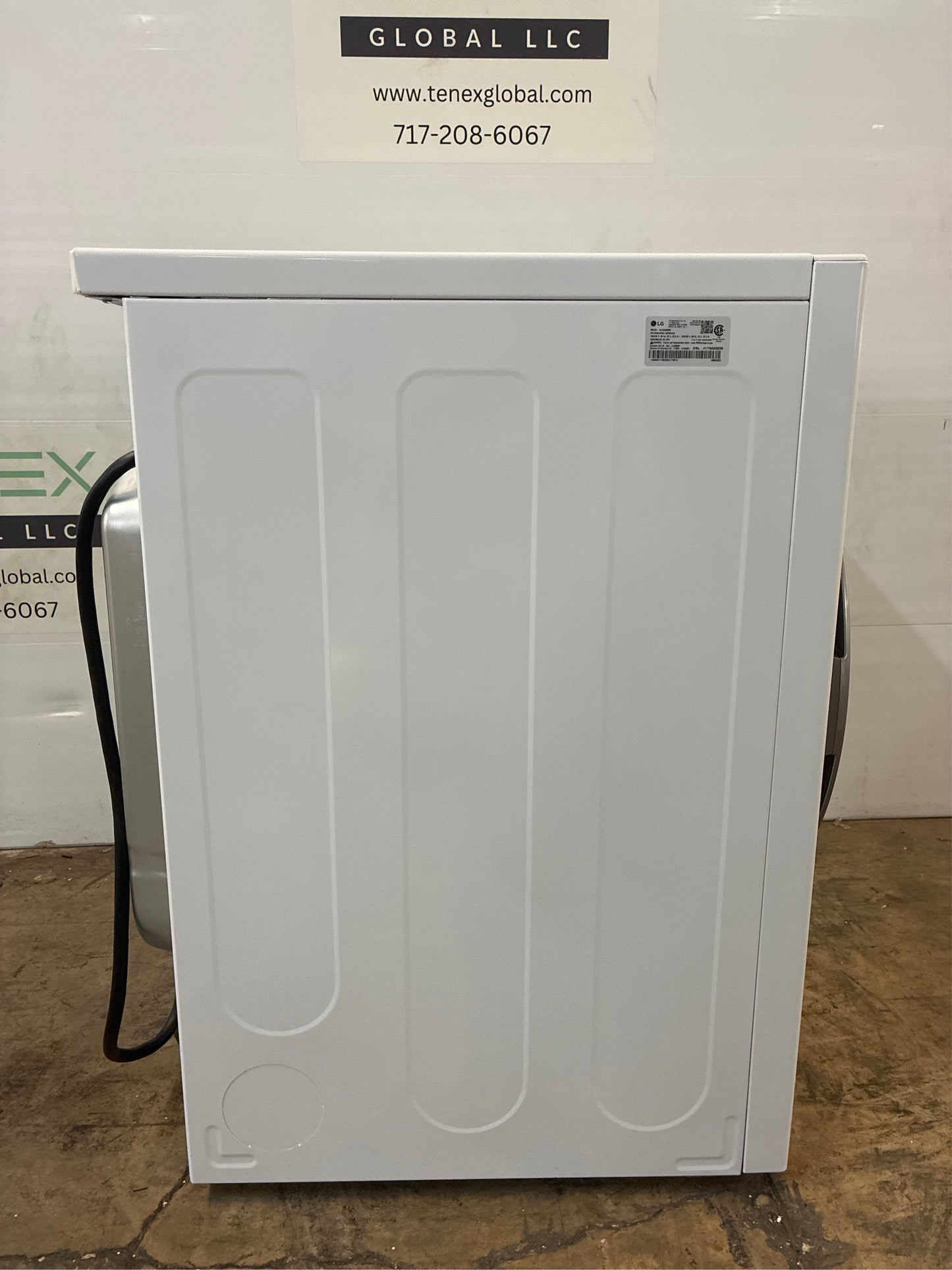LG 7.4 cu ft Stackable SMART Electric Dryer in White