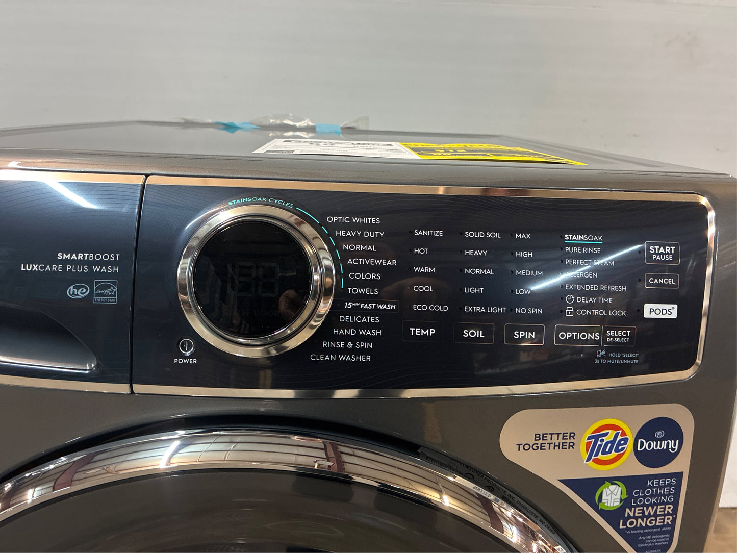 Electrolux 4.5 cu, ft. Front Load Washer - Titanium