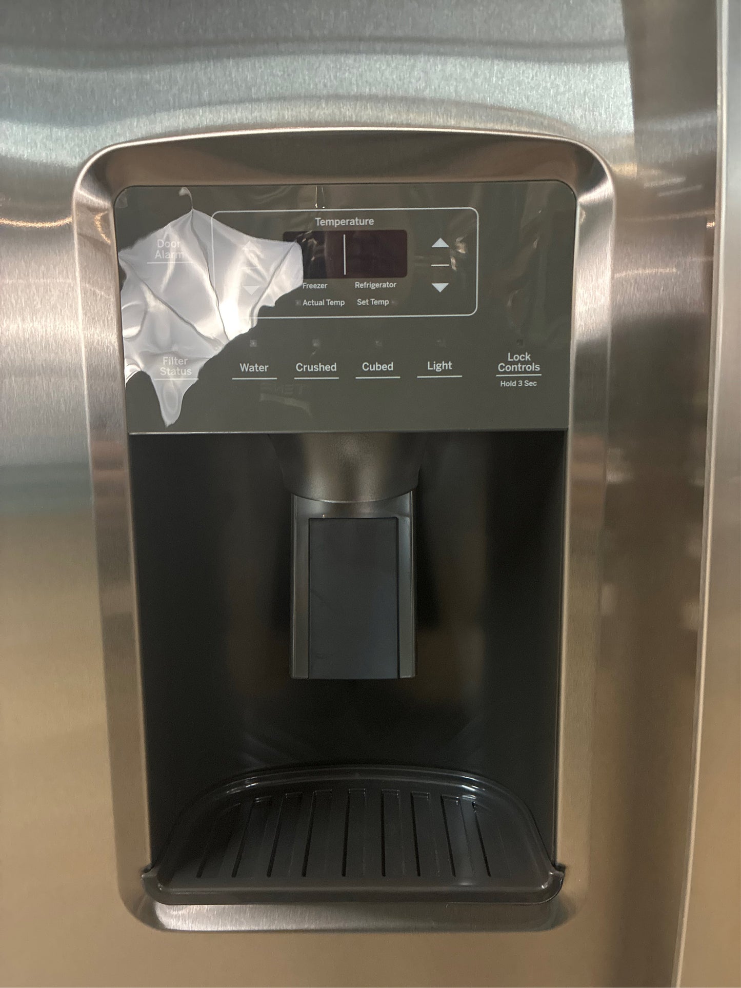 GE 25.3 cu ft Side-by-Side Refrigerator