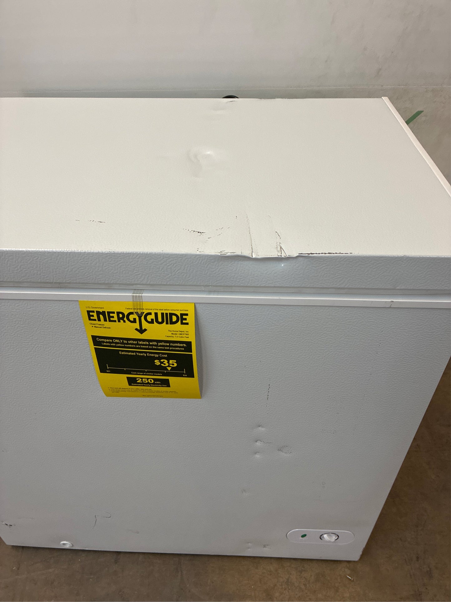 Vissani 7.0 cu ft Chest Freezer w LED White